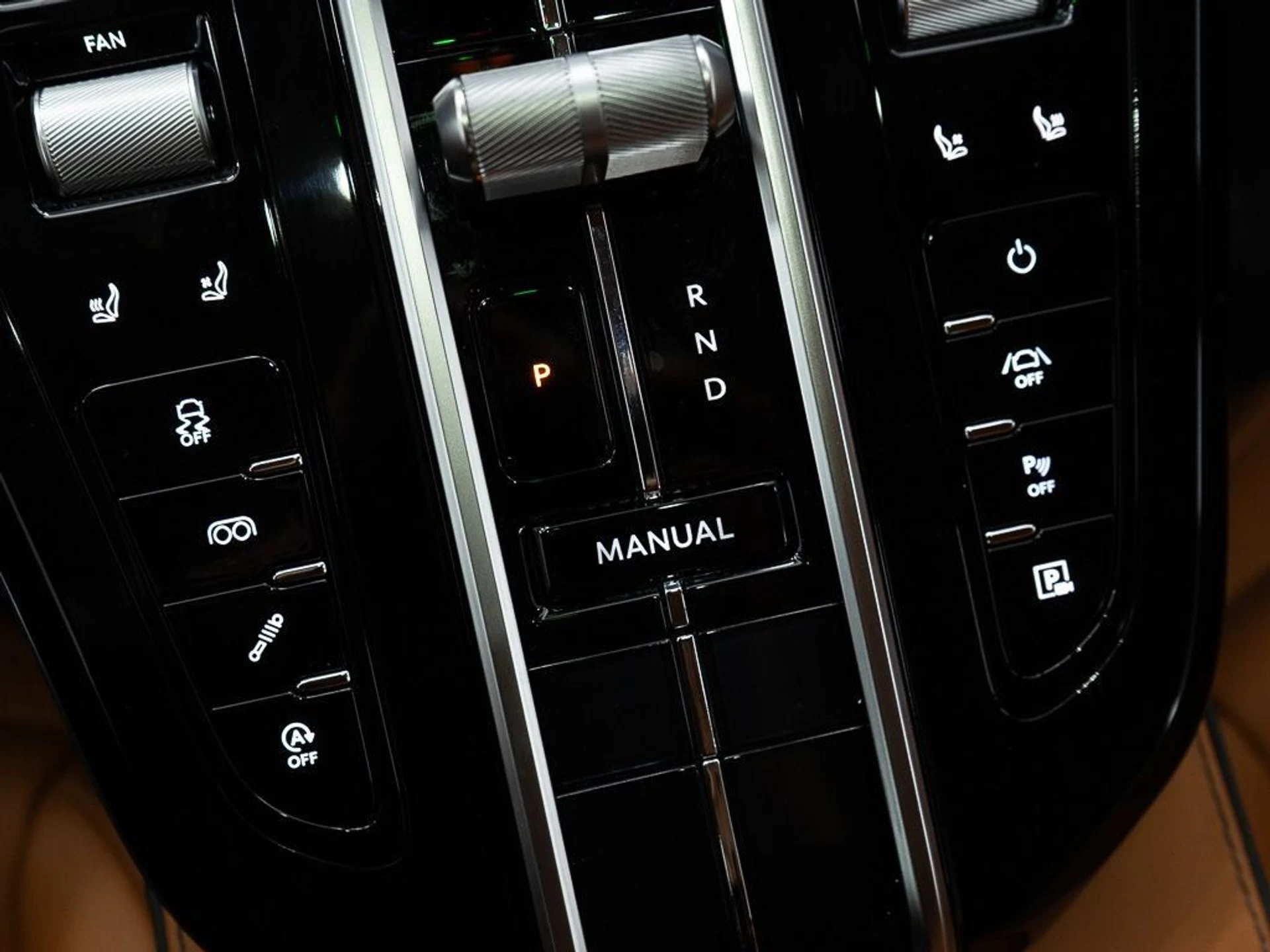 mph026_3971981712_fe3dc759618a5e25f9009574e36c3db7_190edcb973