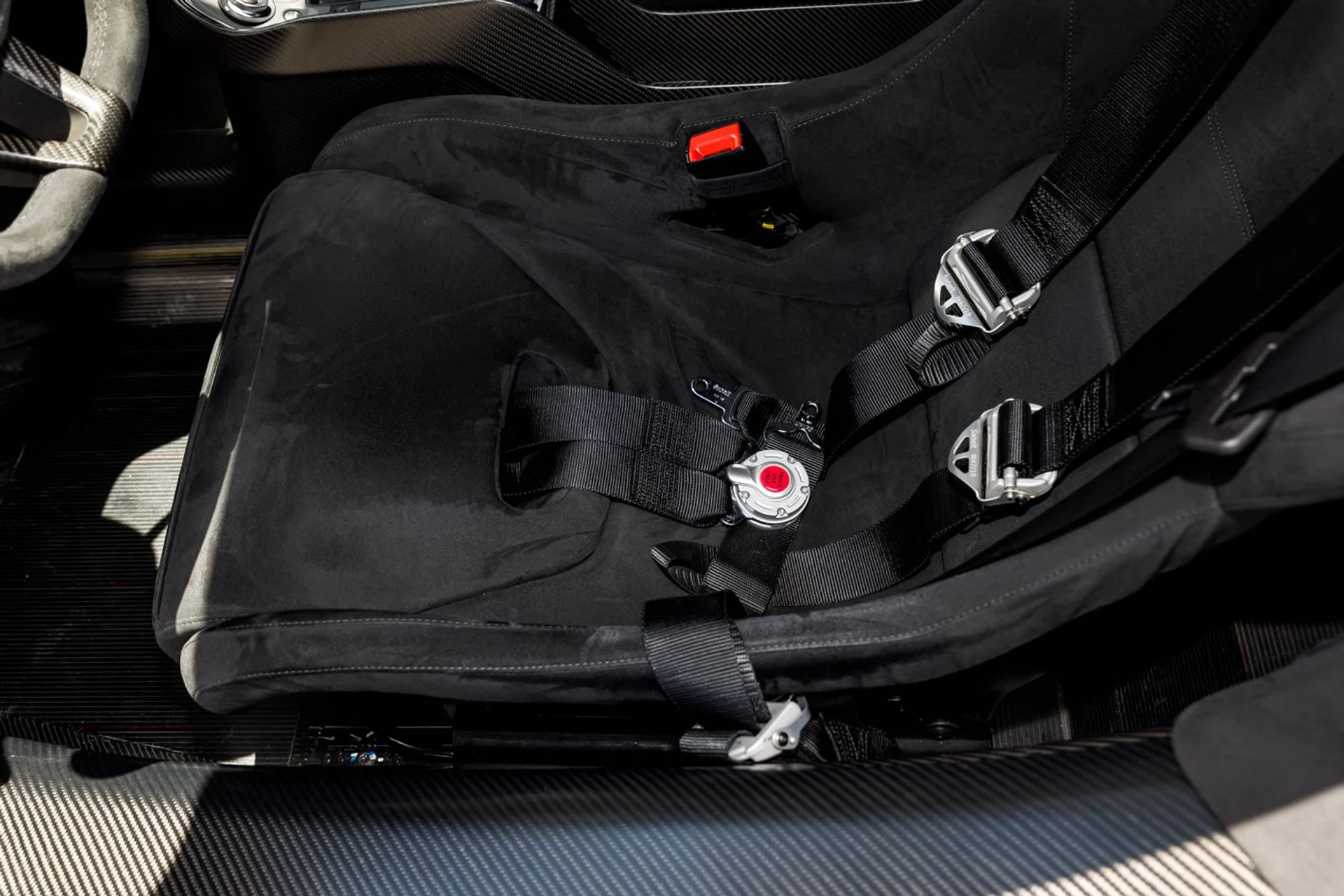 mph026_3972887226_Used_2020_Mc_Laren_620_R_1b0bbabd53