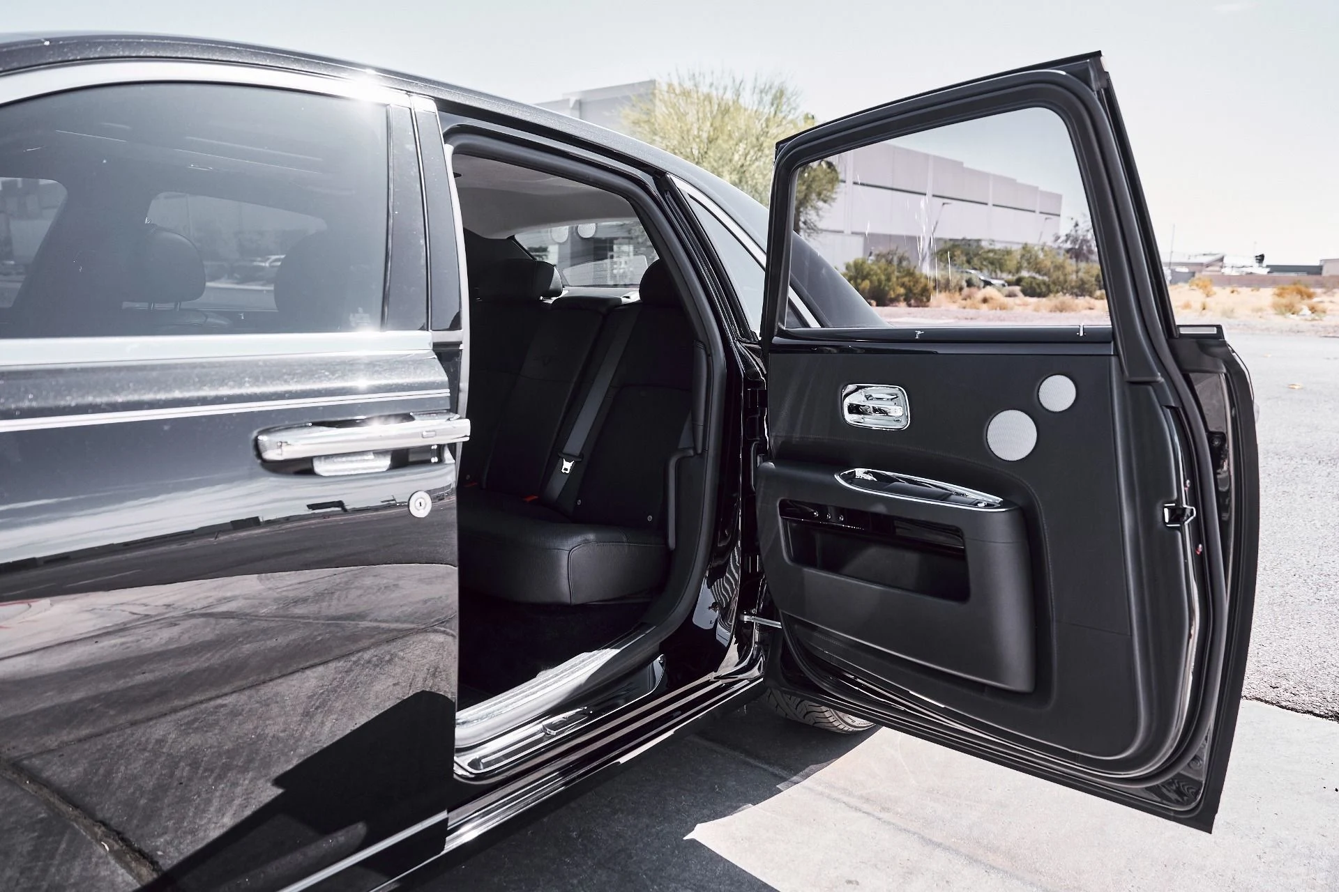 mph026_3977375307_Used_2014_Rolls_Royce_Ghost_Base_1781025958_1244cfc22f