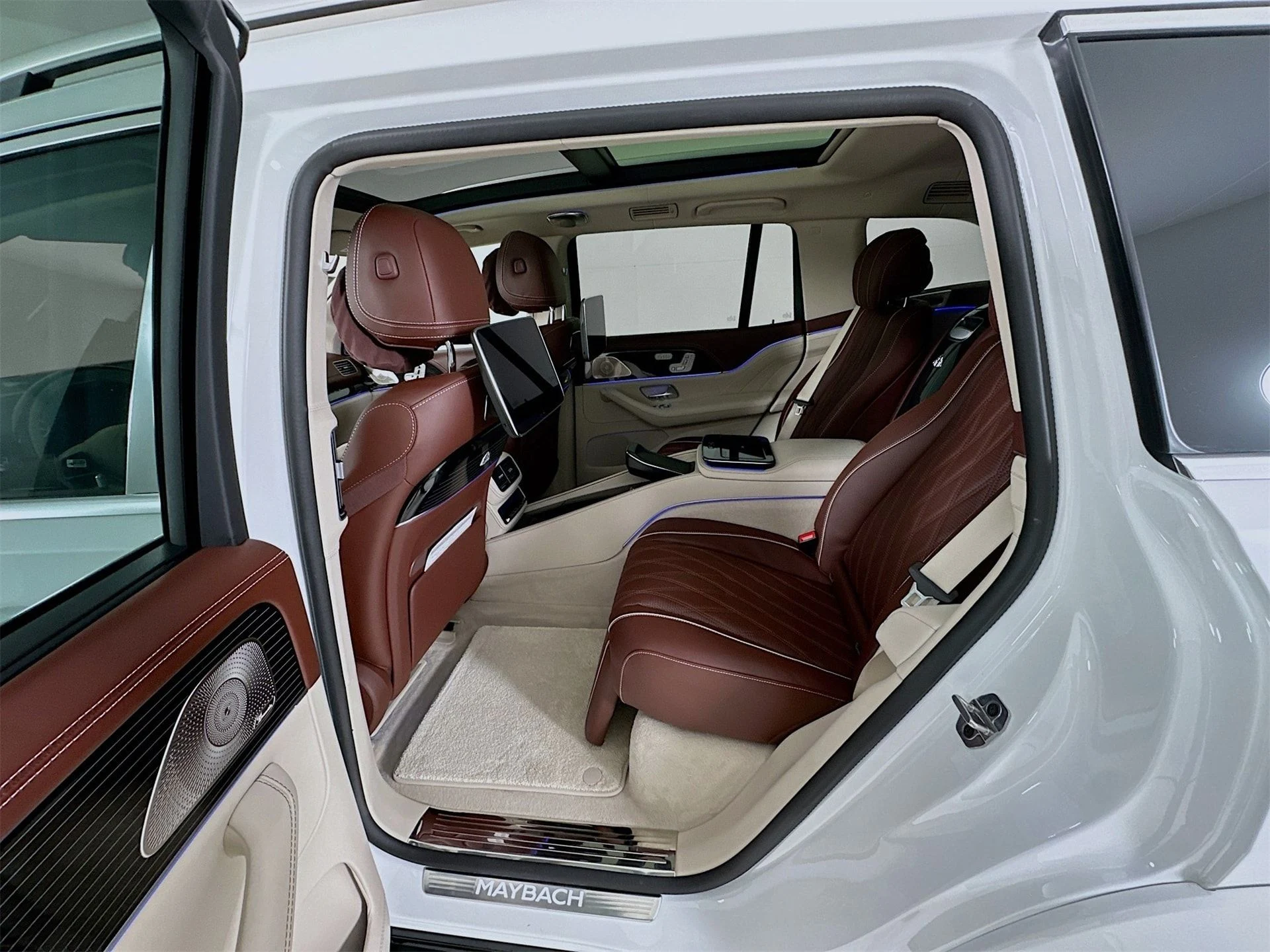 mph026_3978194490_eee04c47a07da131a10a1982b8b3cc00x_96eed2c251