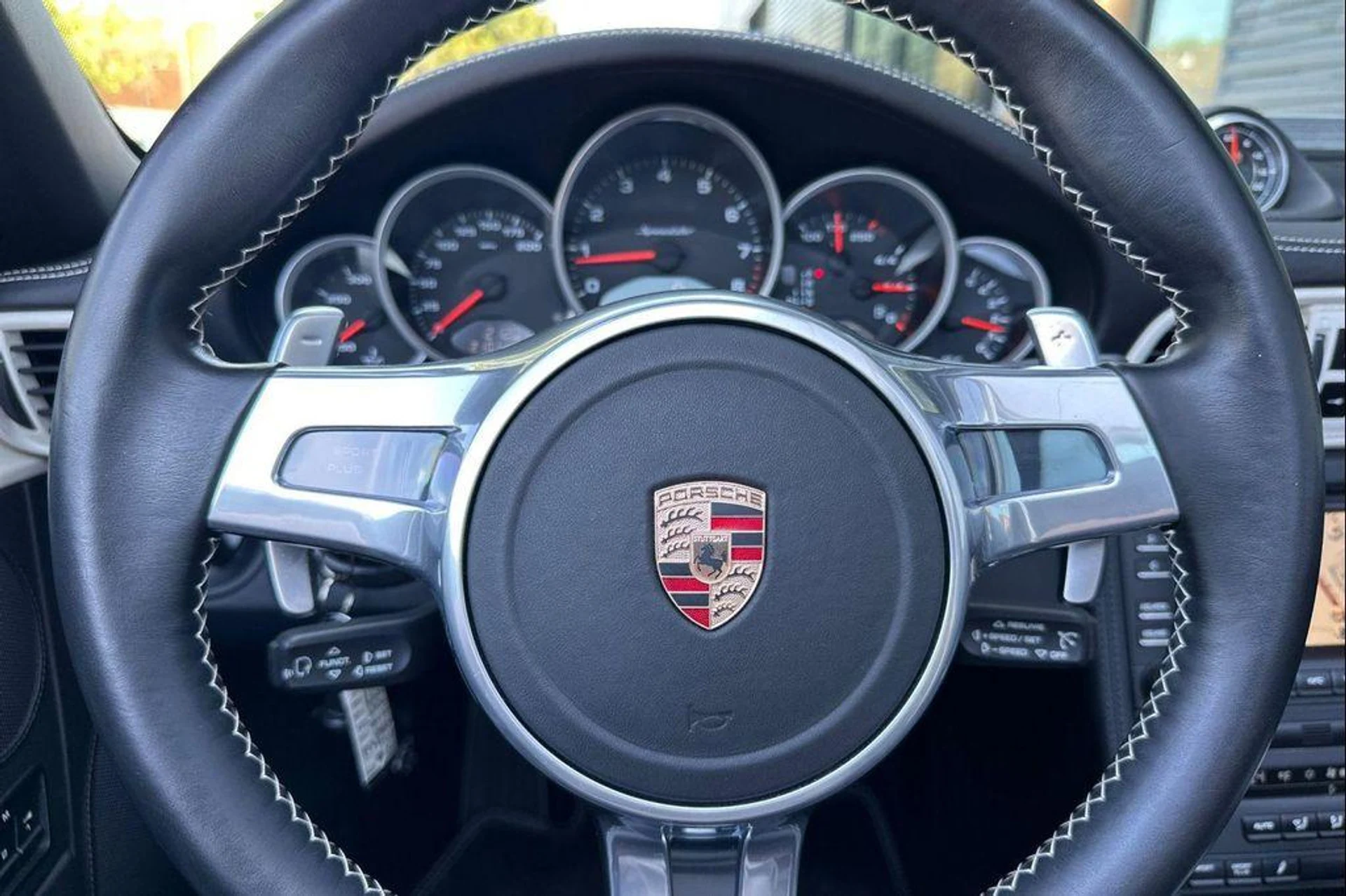 mph026_3989582073_v8x_Qhuvd7rj_SQ_au_IIZW_6_Jlkxqc_a1e537f92f