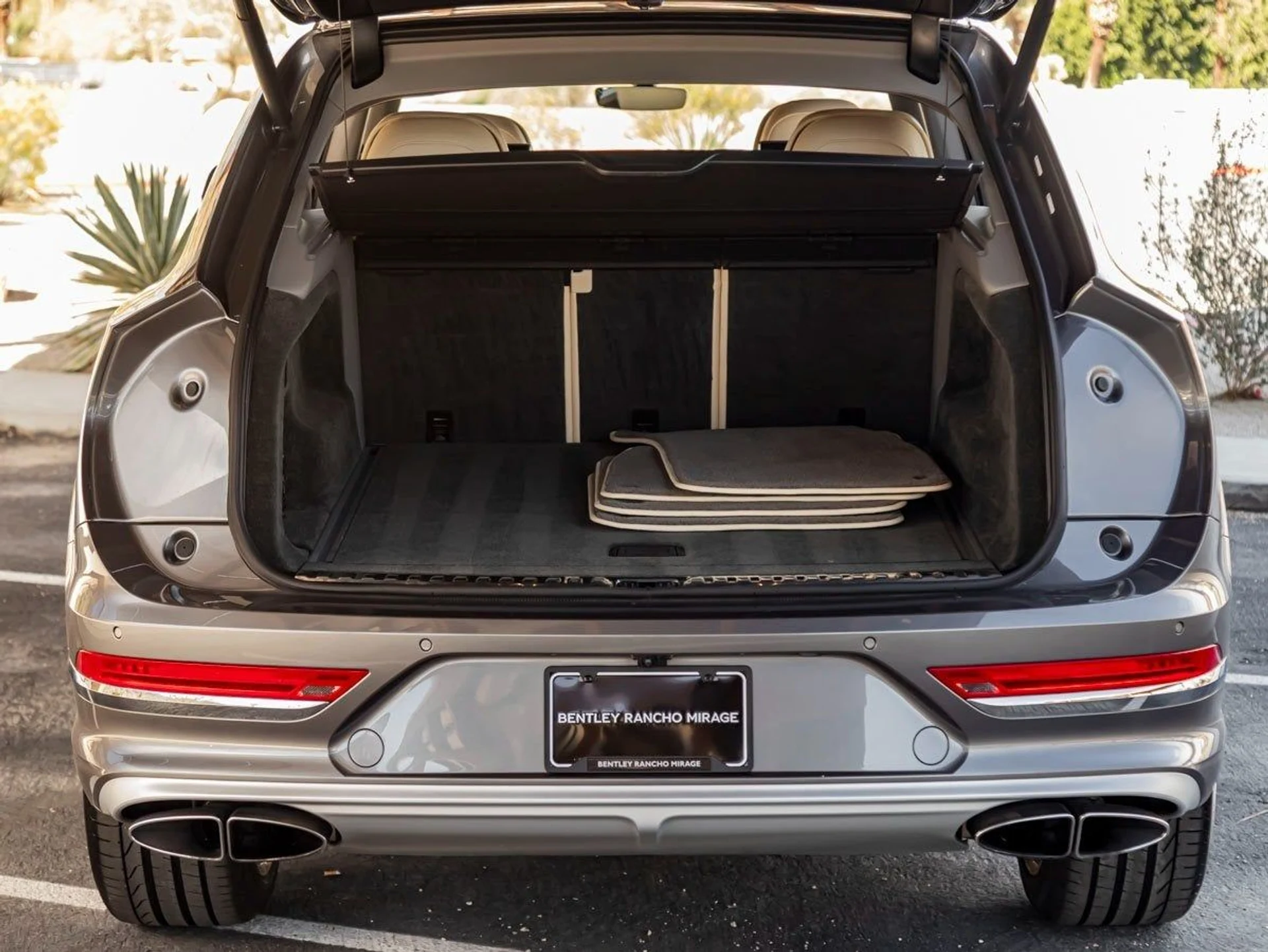 mph026_3994768272_27_ff68622e32