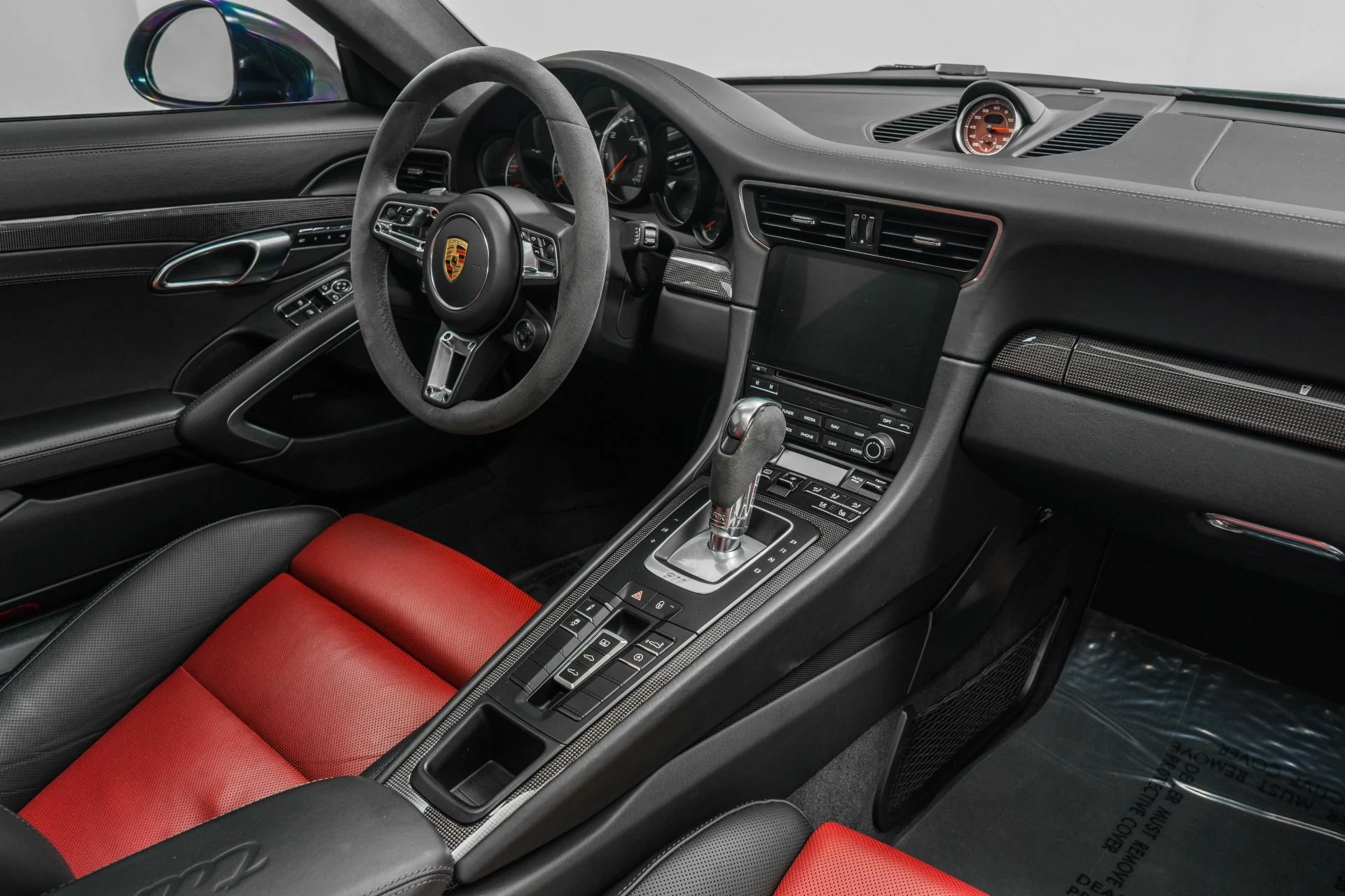 mph026_4002357639_Used_2019_Porsche_911_Turbo_Centerlock_Wheels_Sunroof_Carbon_Interior_Trim_1771016276_3a143ae983