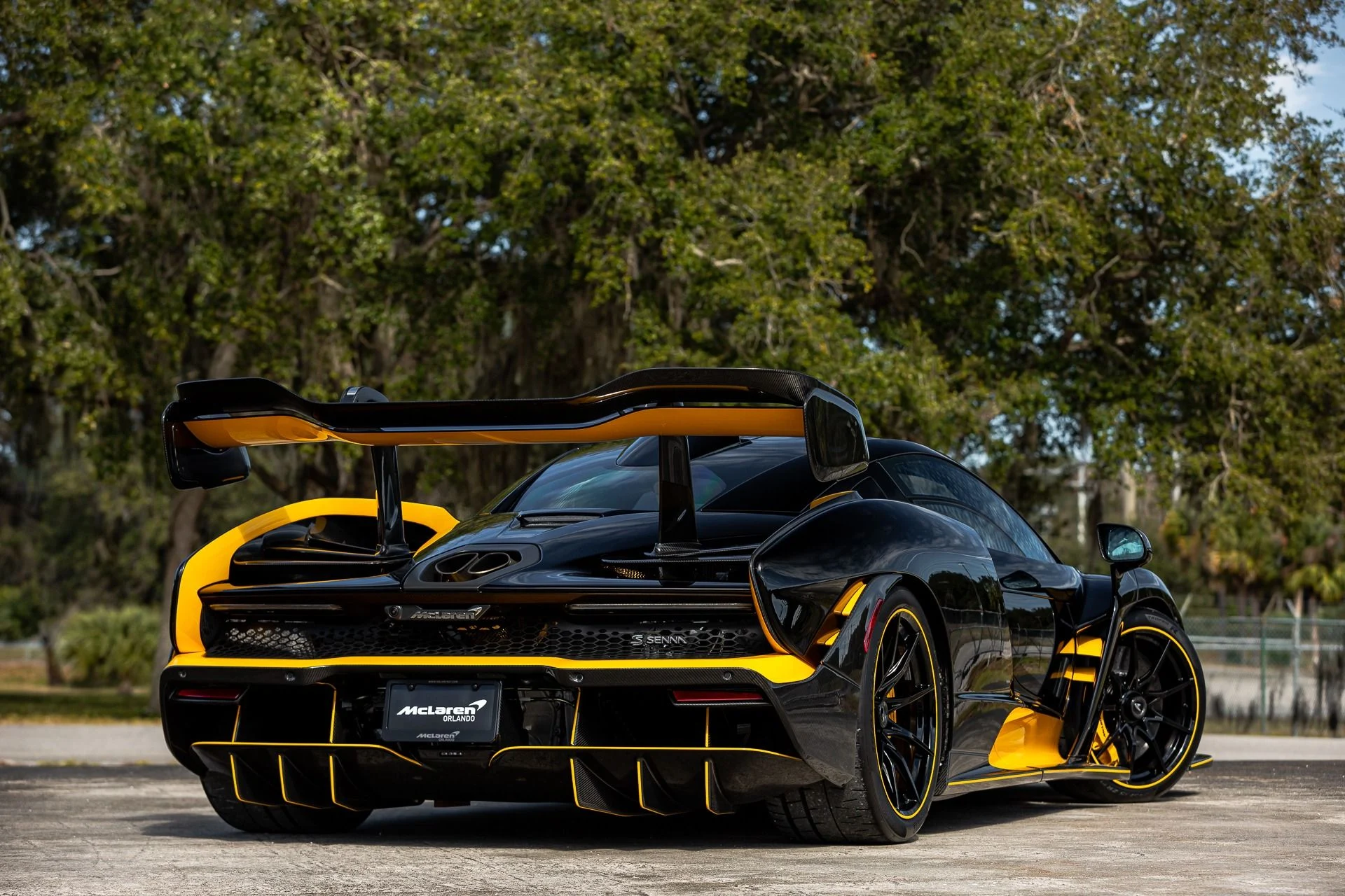 mph026_4007897515_131_p27_l_eed94cf064