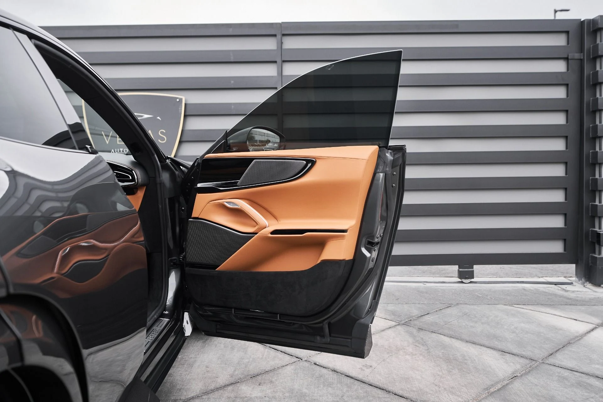 mph026_4010738733_Used_2025_Ferrari_Purosangue_1762993306_83e29fdbc1