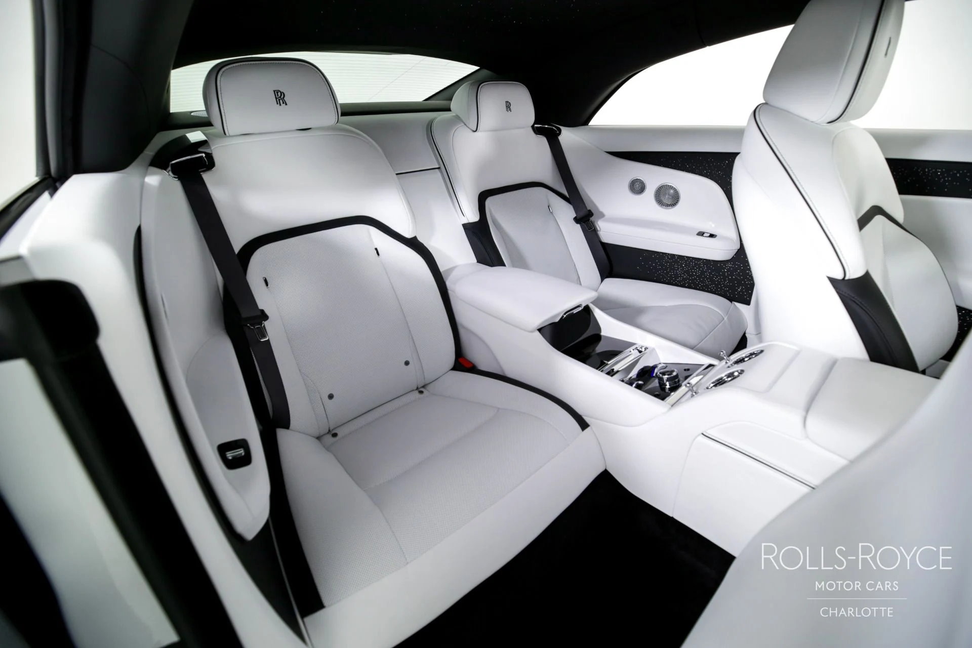 mph026_4010796497_Used_2024_Rolls_Royce_Spectre_1712872063_c5bed77cba