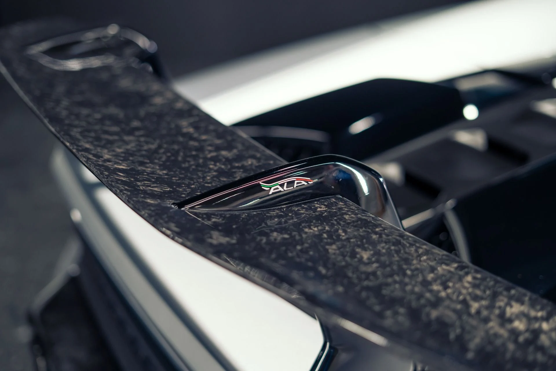mph026_4013926320_Used_2018_Lamborghini_Huracan_LP_640_4_Performante_Spyder_1782163354_ec80f783d3