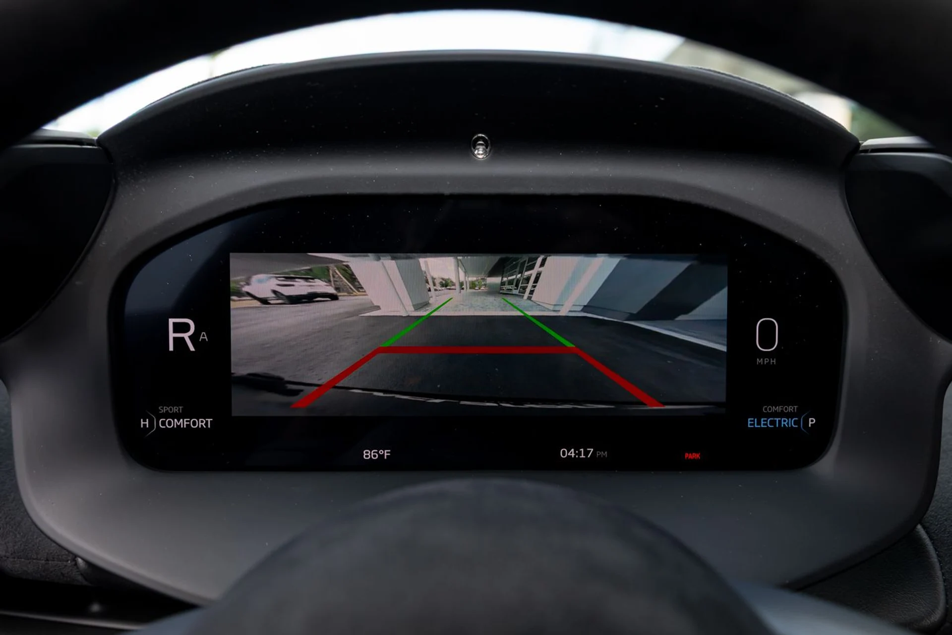 mph026_4020782277_526_p27_l_549663a1ce