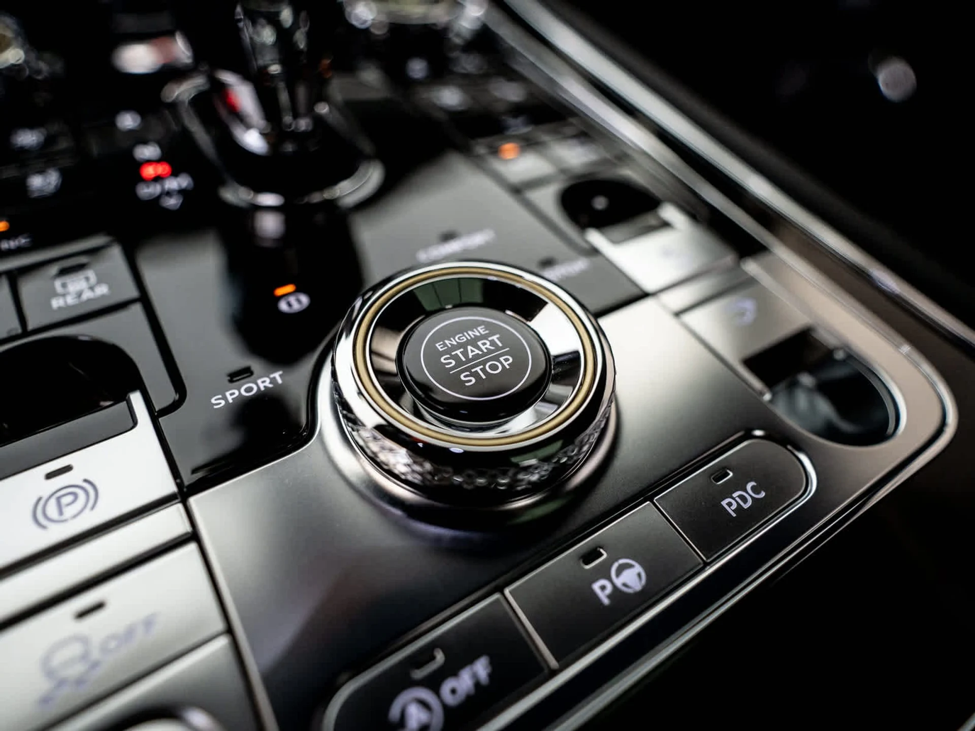 mph026_4025855212_4ed516c17b3e49db54e2c997c79cf082x_6d7fb3c443