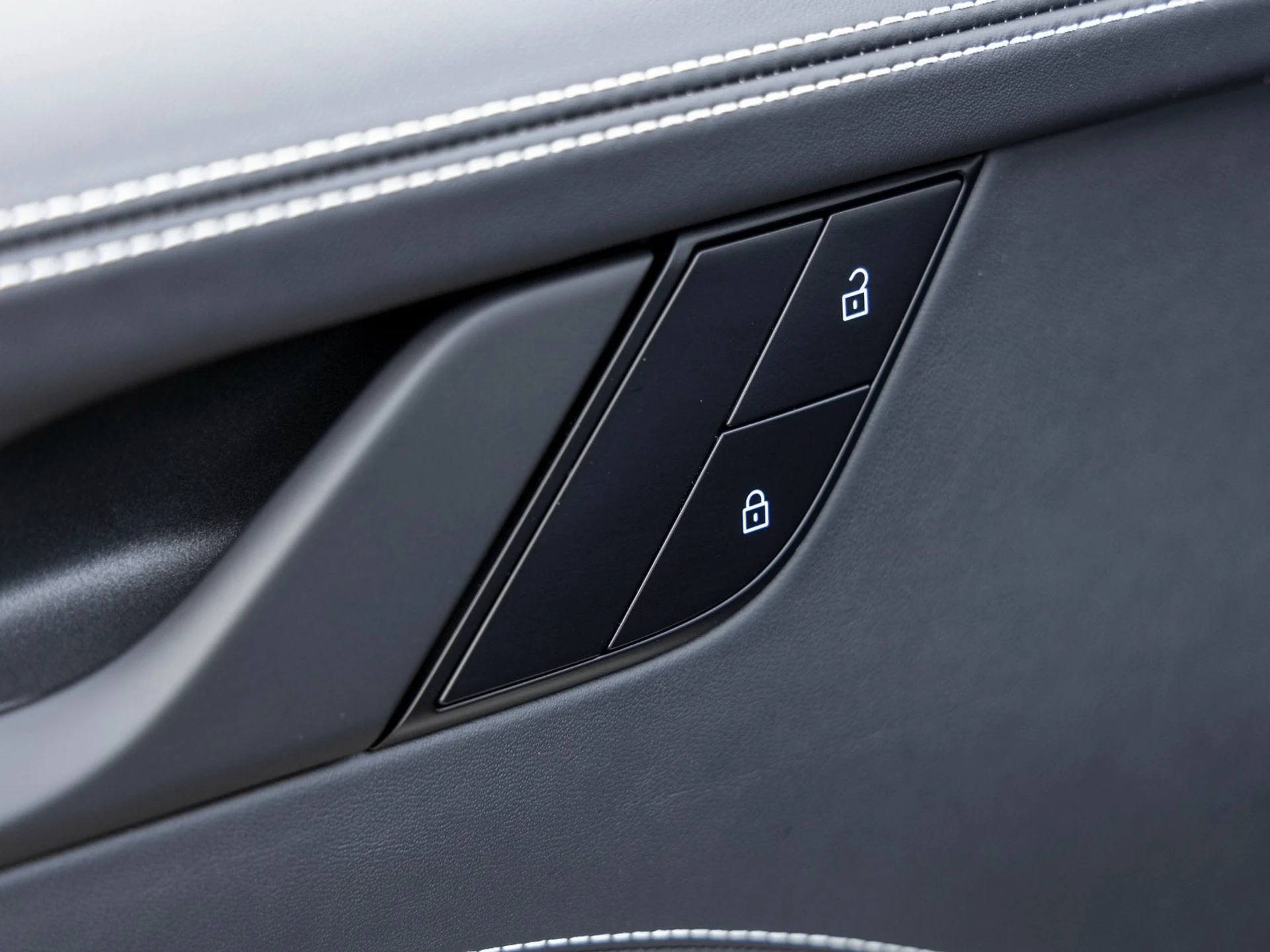 mph026_402767396_27_428929f476