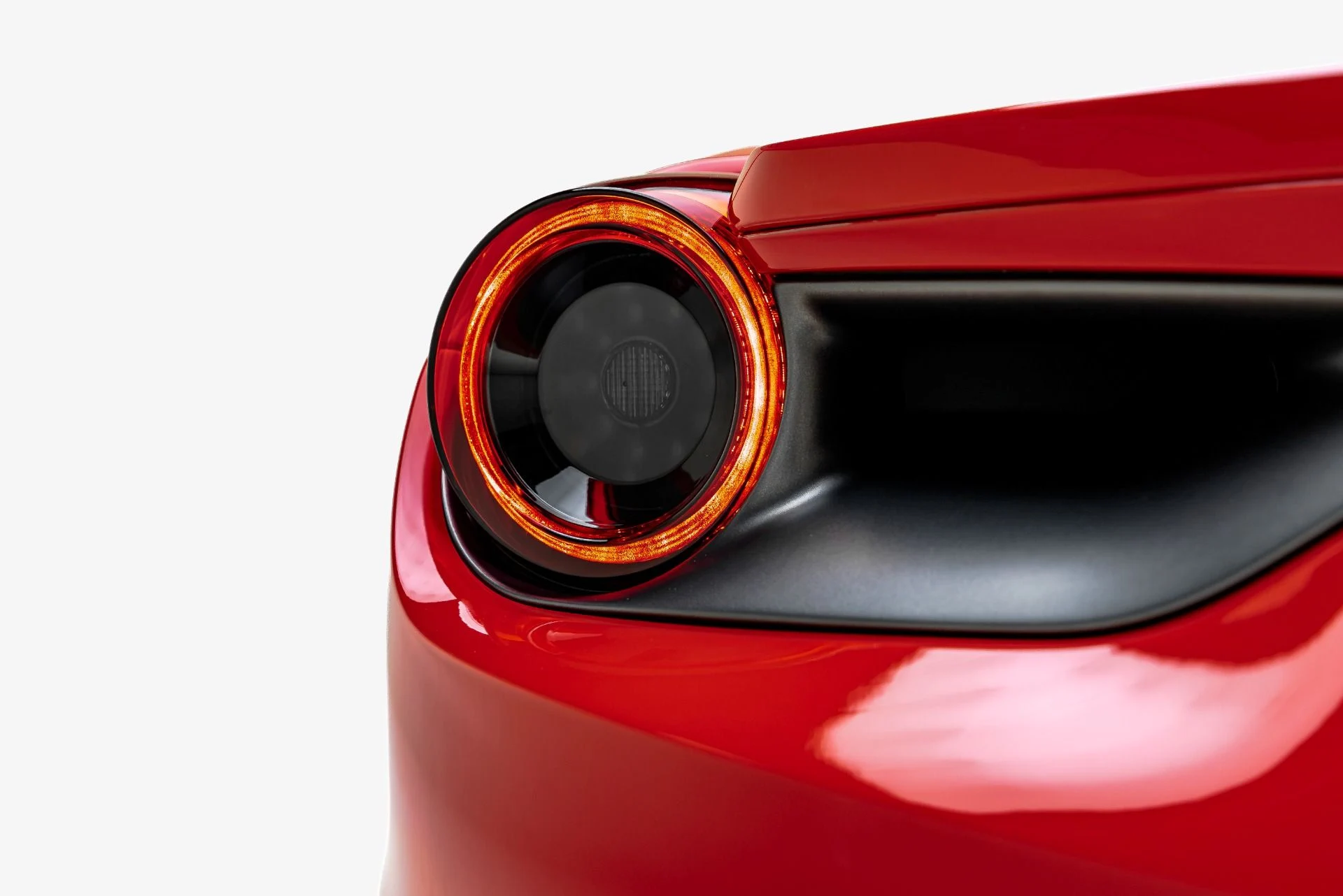 mph026_4027783100_Used_2018_Ferrari_488_GTB_1784764947_0c5da70b73