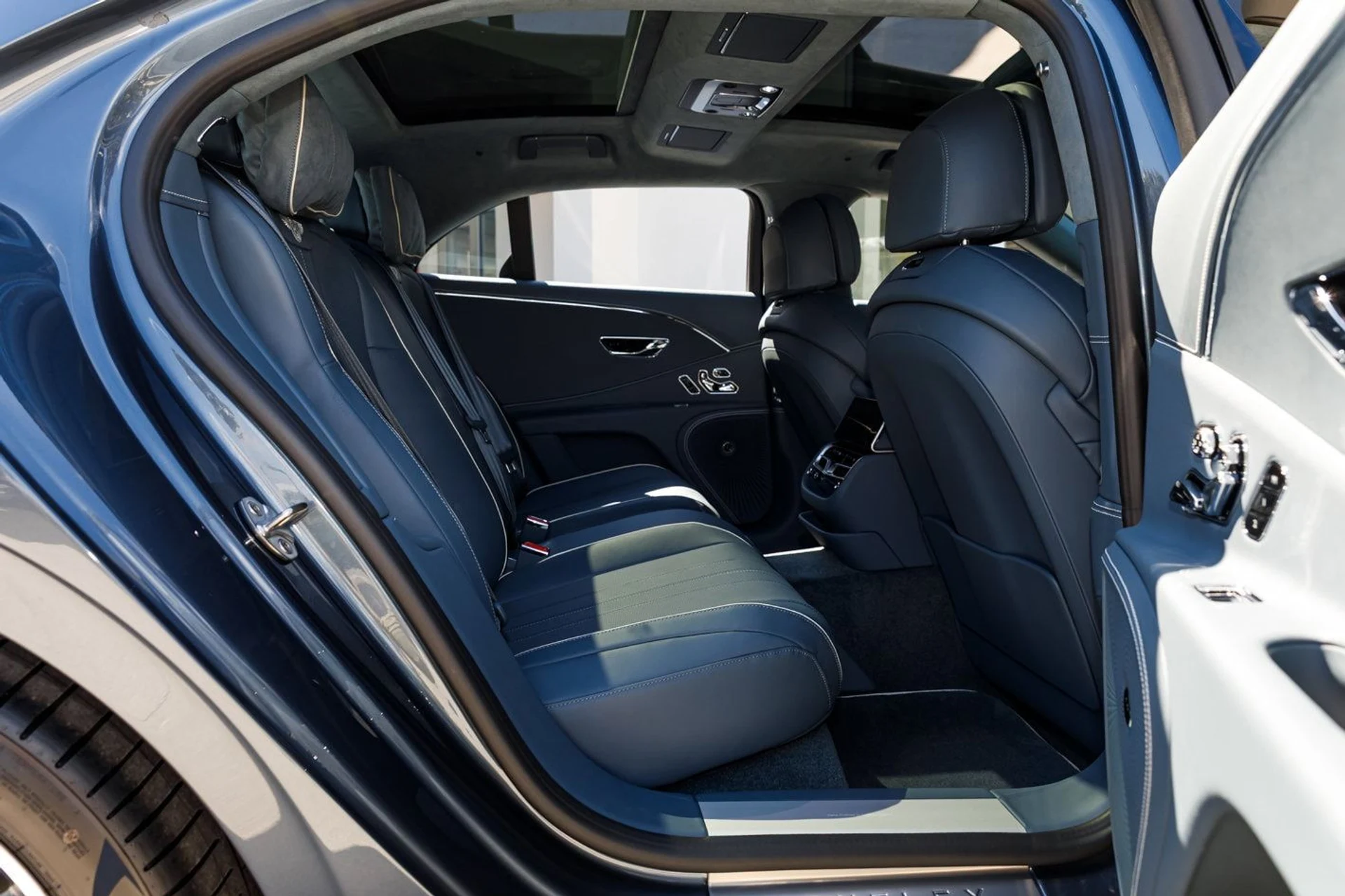 mph026_4029555405_1e239c359747063a16ed58e76e811b88x_d5916a0569