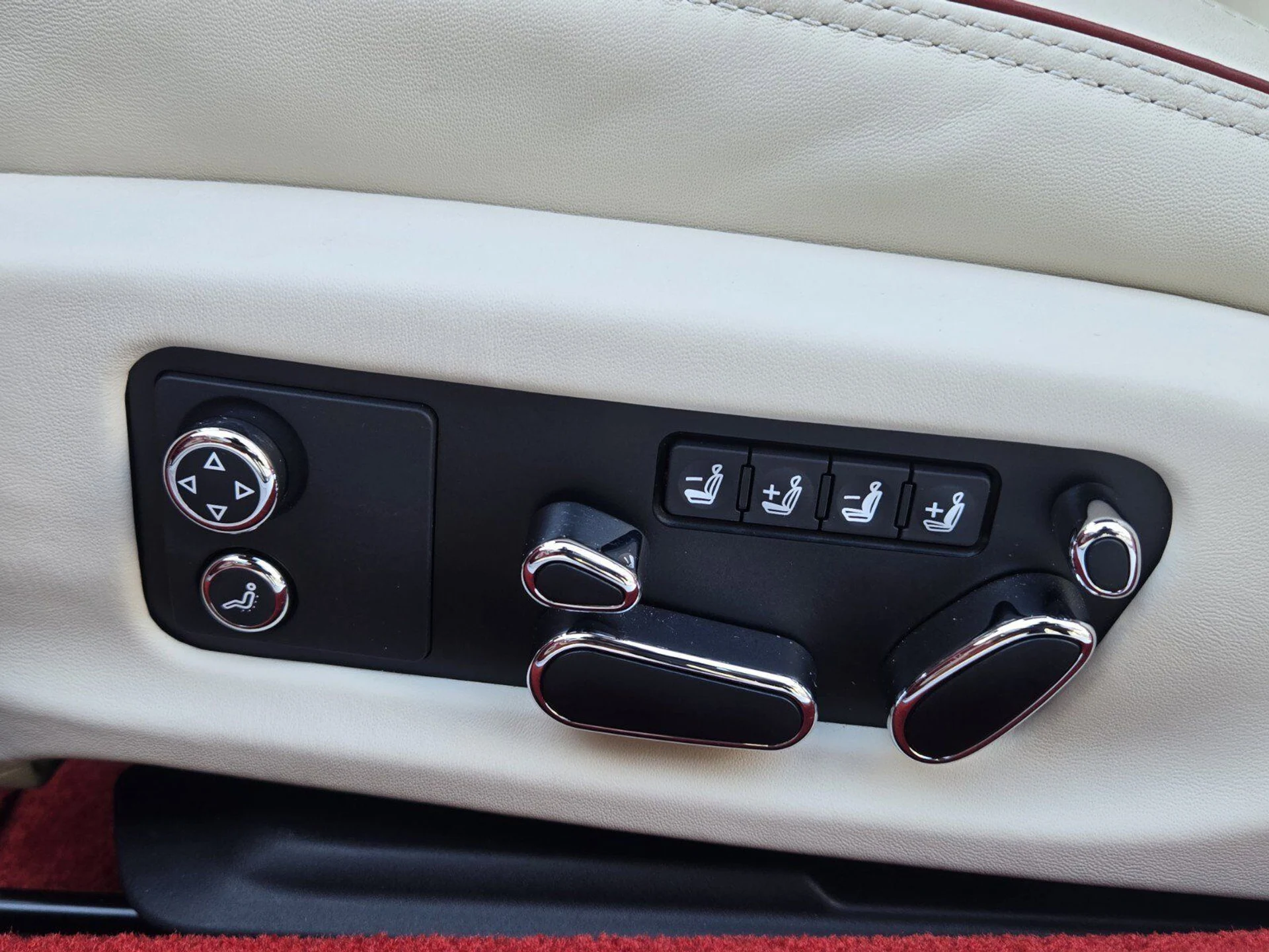 mph026_4031225984_cb33552cdc70e4d1526dfc5a522c2bd5x_17624e45e9