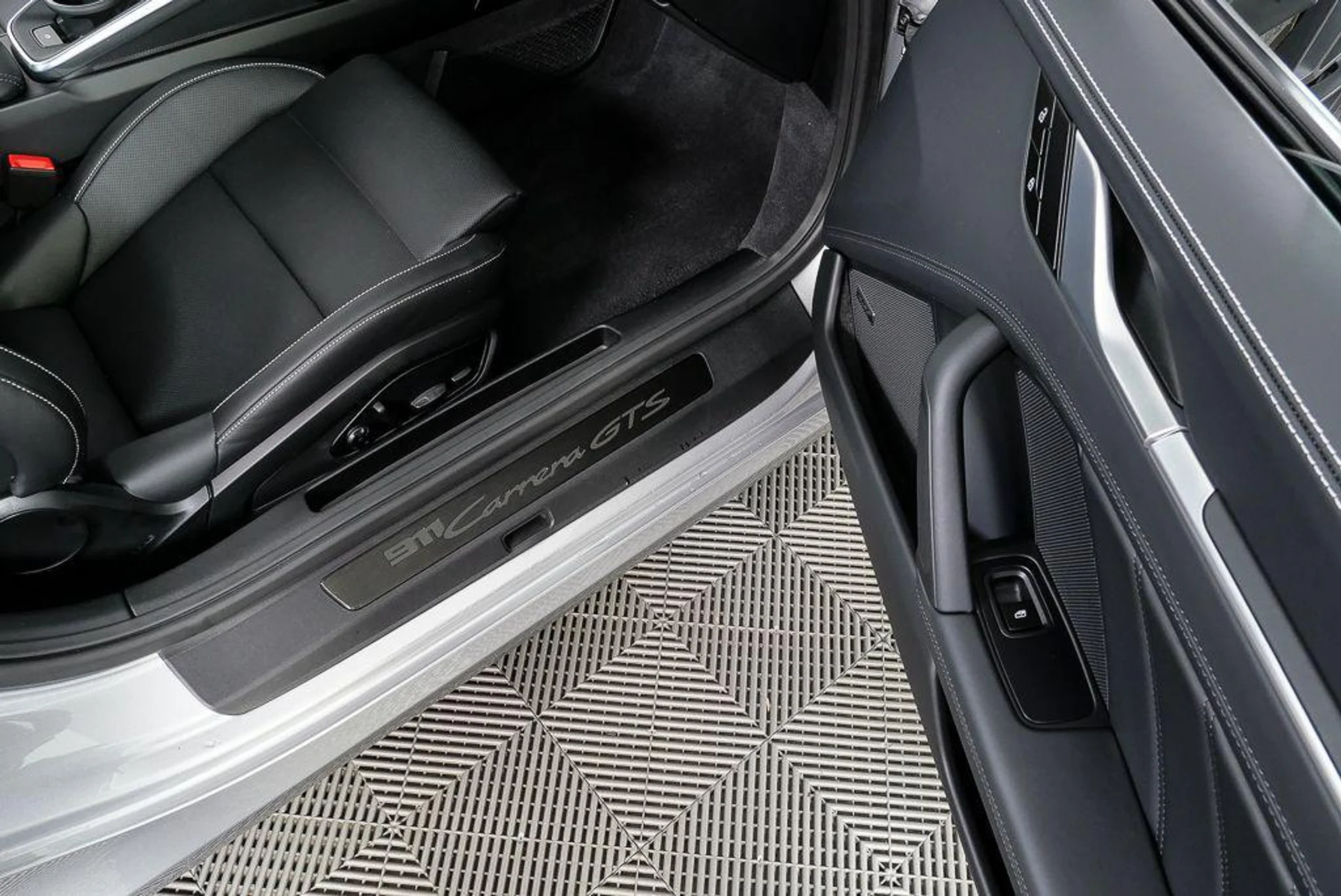 mph026_4031546859_T_0l_F7_Q_Fs_P_Ac_E_Kw_b9_VK_X_Kk1_U_350f9e89d3