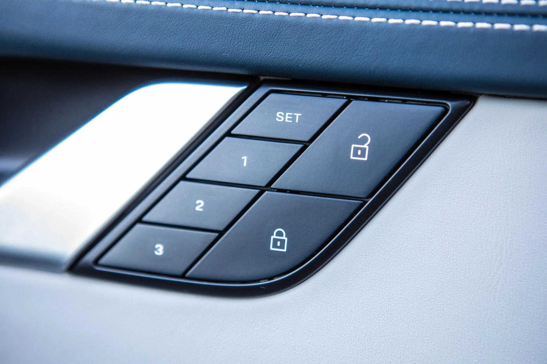 mph026_4032543639_Used_2024_Porsche_911_Targa_4_GTS_Manual_1764199155_4f0b58f75e