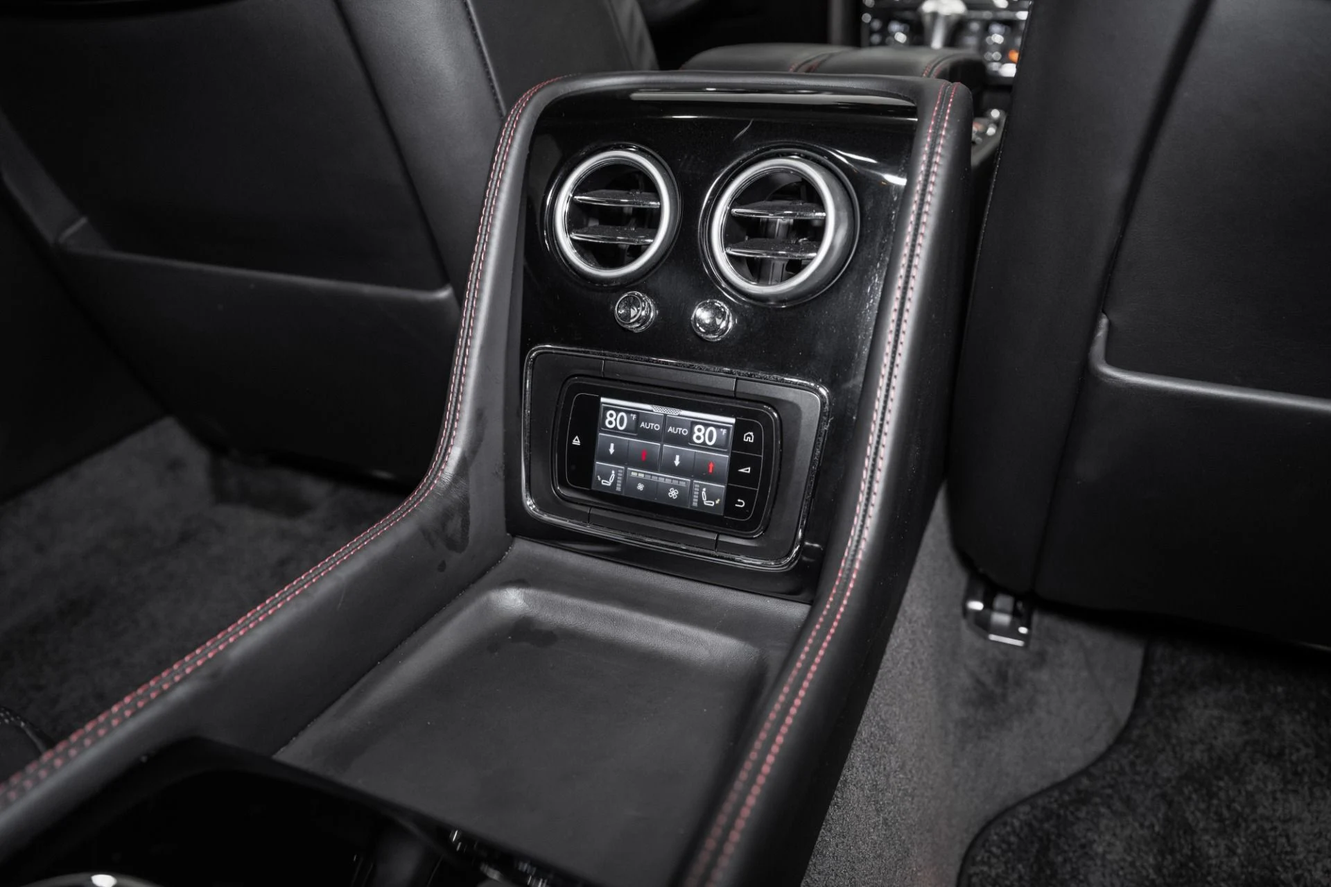 mph026_4035987731_Used_2014_Bentley_Flying_Spur_1764428362_4d9f738eef