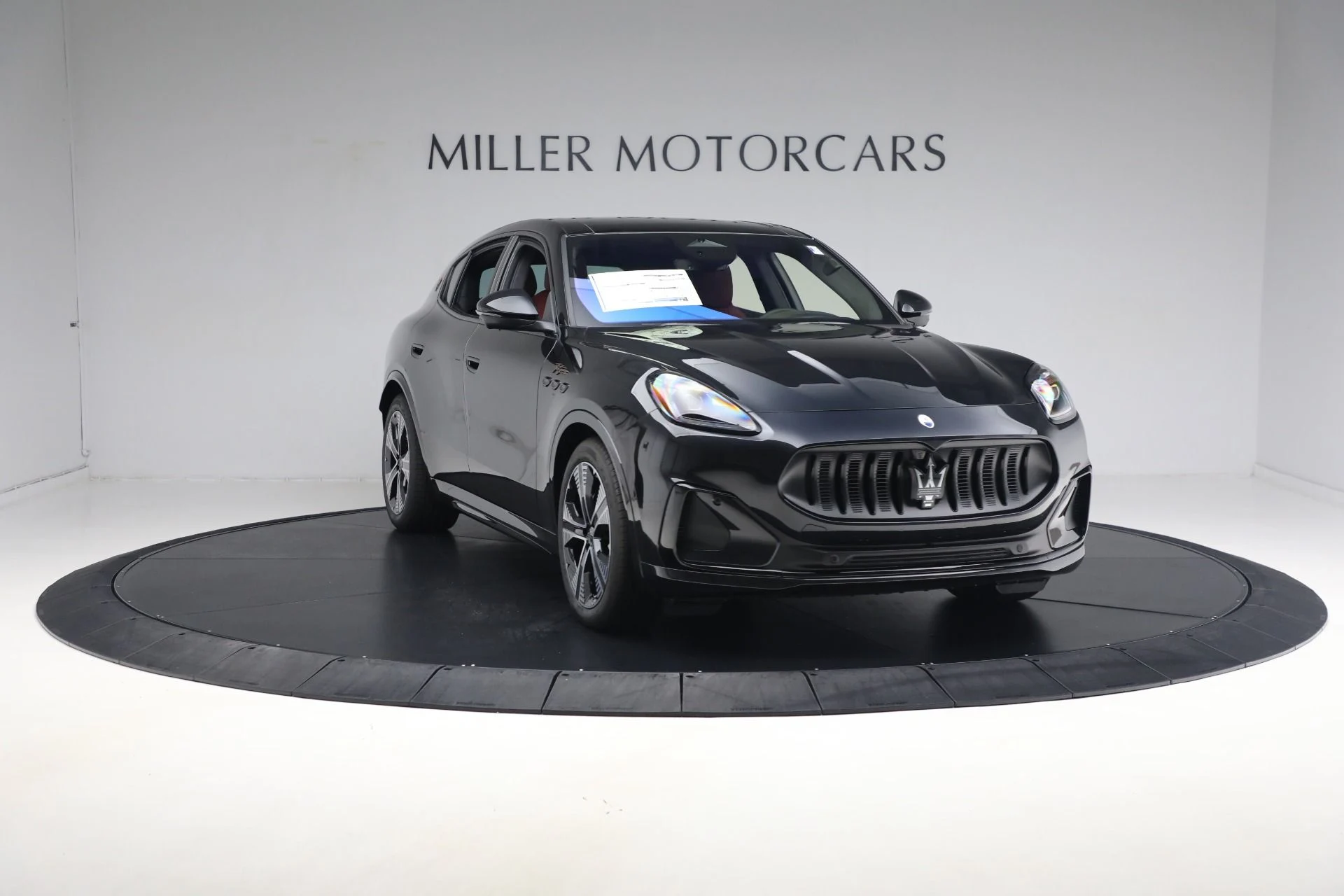 mph026_403764351_New_2025_Maserati_Grecale_Folgore_311e968851
