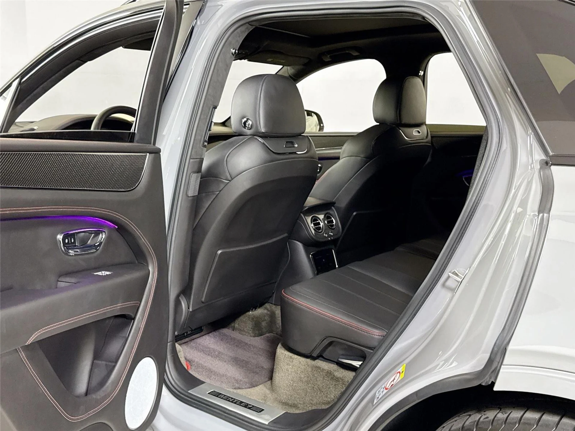 mph026_4046206328_4a702c25eb8d72d17703d1d6962cc76c_472589fc69