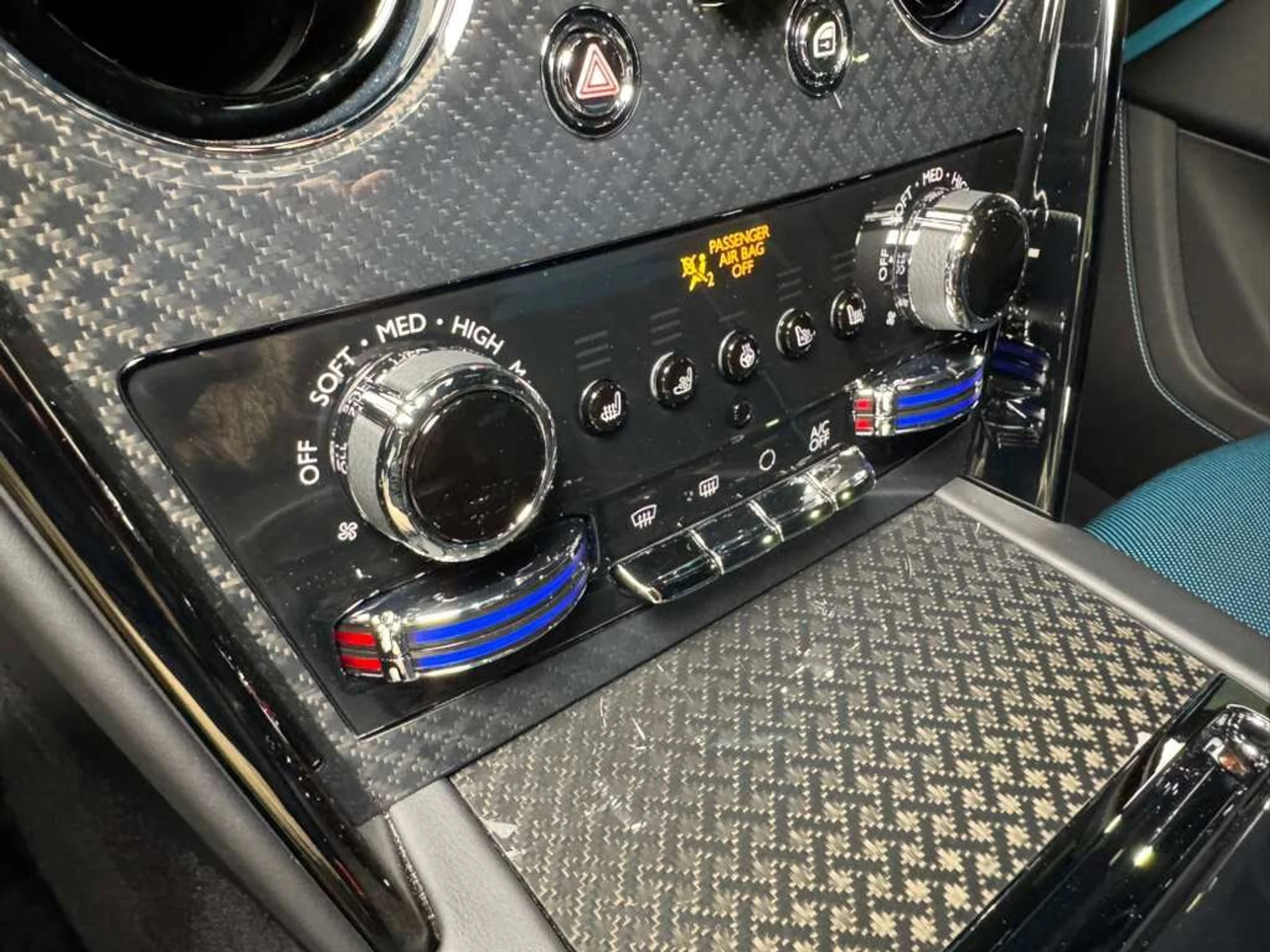 mph026_4053074198_e798574b5fa6479c2994c08bcb8935c3_8f5f14017a