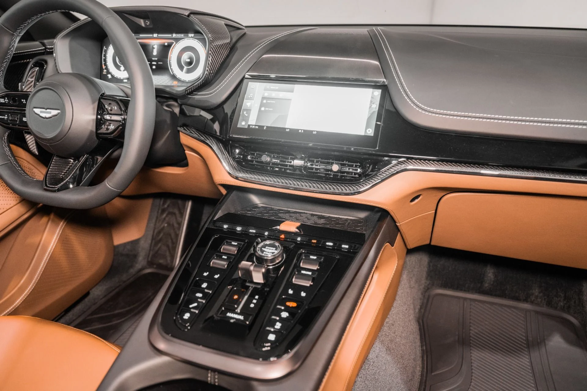 mph026_4075023562_New_2026_Aston_Martin_DBX_707_1780937763_2552e1df5f