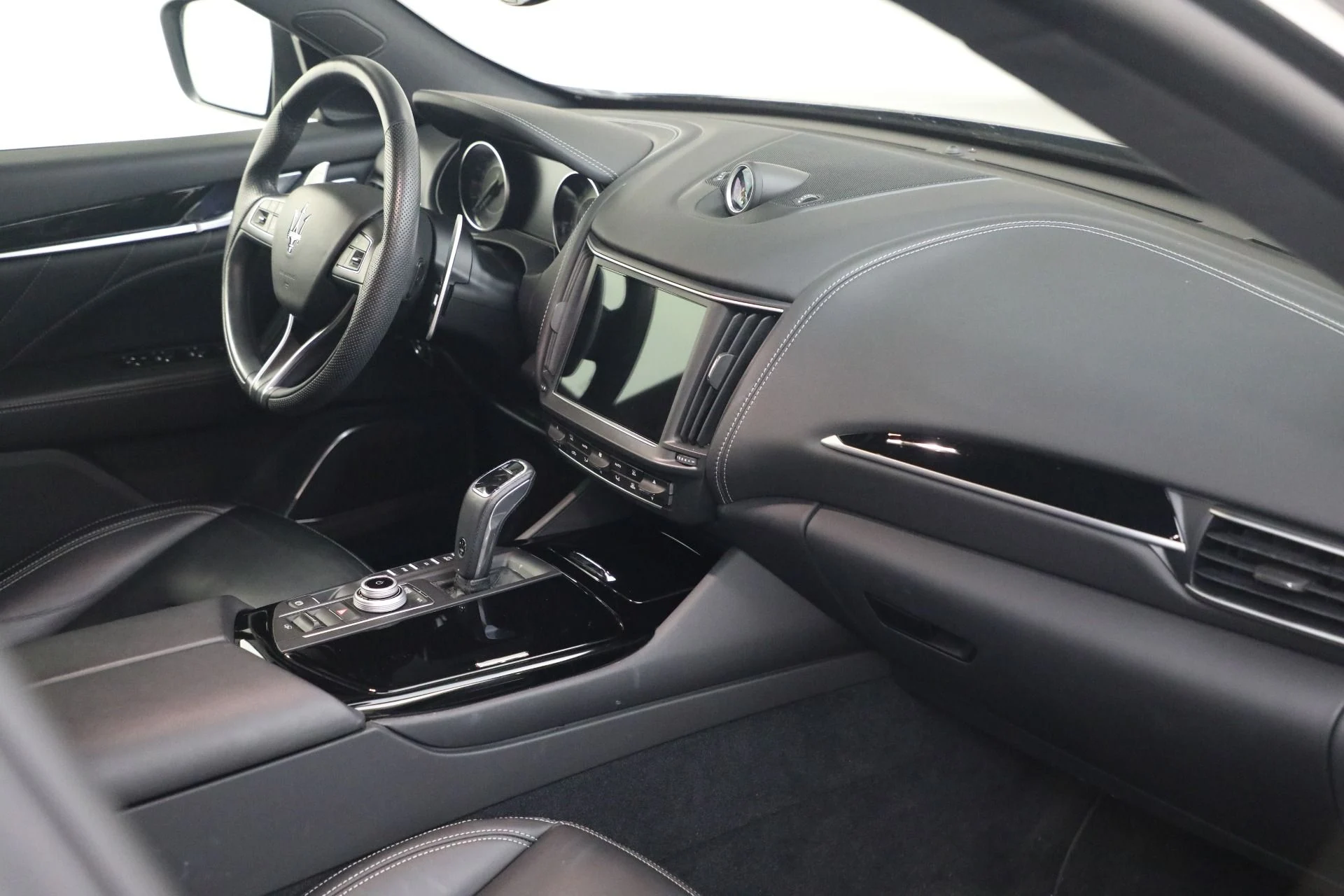 mph026_4077430763_Used_2023_Maserati_Levante_GT_1790173129_e037214b9f