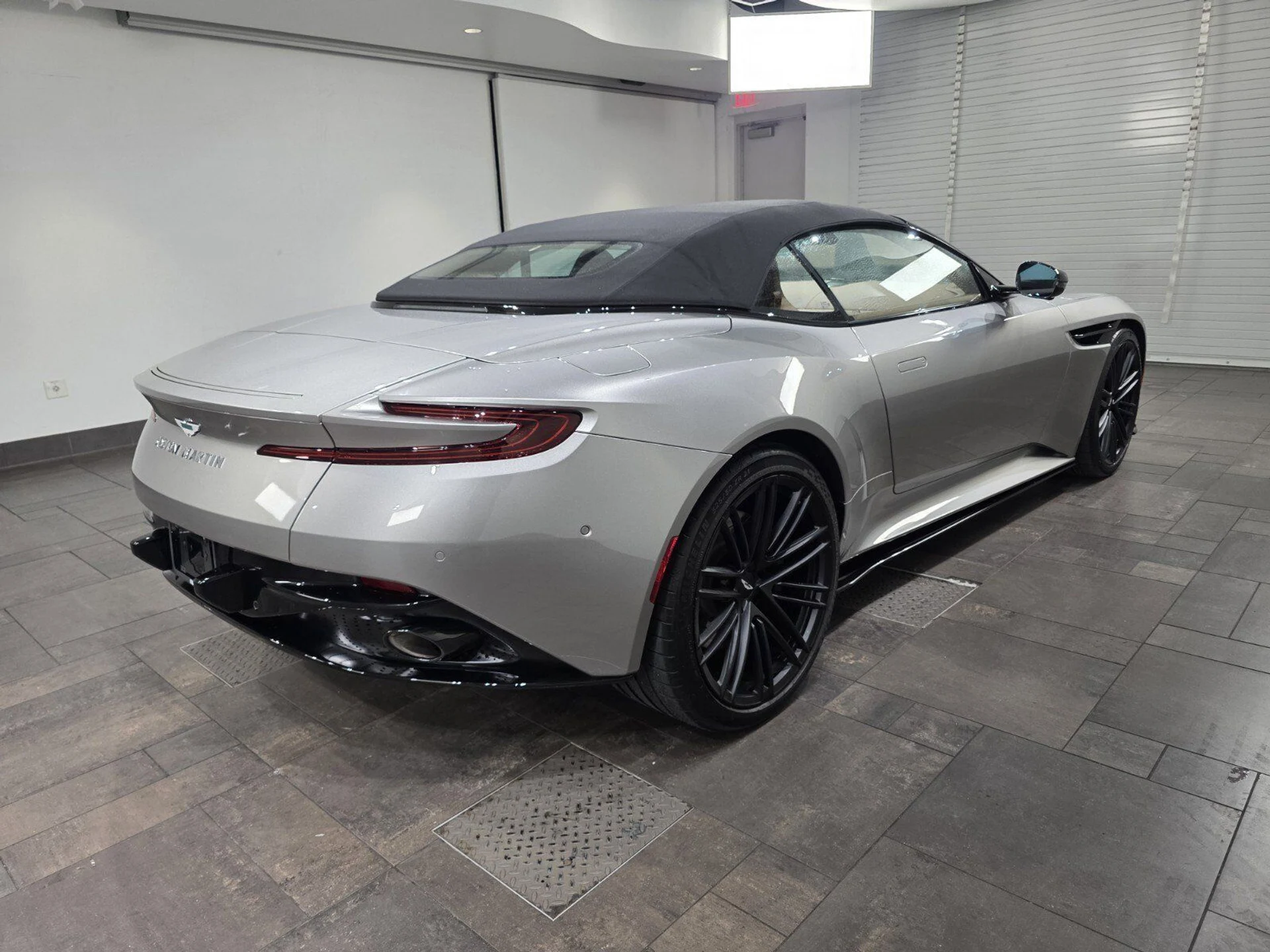 mph026_4079331808_0aa9ea81a55c75dabd0963247e5484dd_ec1b51a4c2