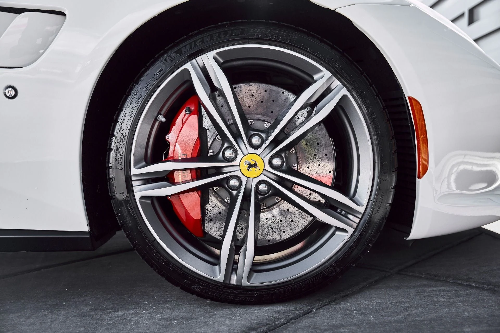 mph026_4080438547_Used_2019_Ferrari_GTC_4_Lusso_V12_1771467690_1ad172ecca