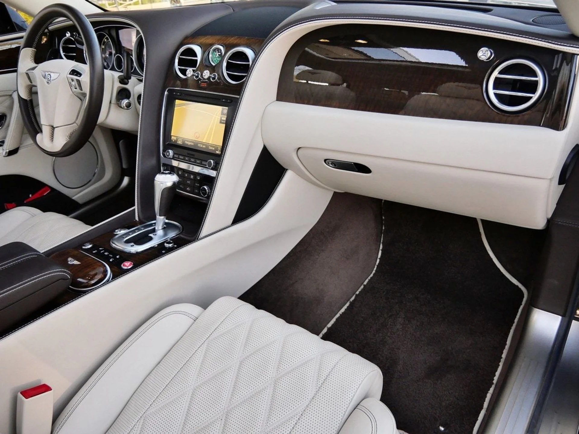 mph026_4084683088_226597f4edafdf99a6de0ae6a430e1e7x_24a8c6ef9f