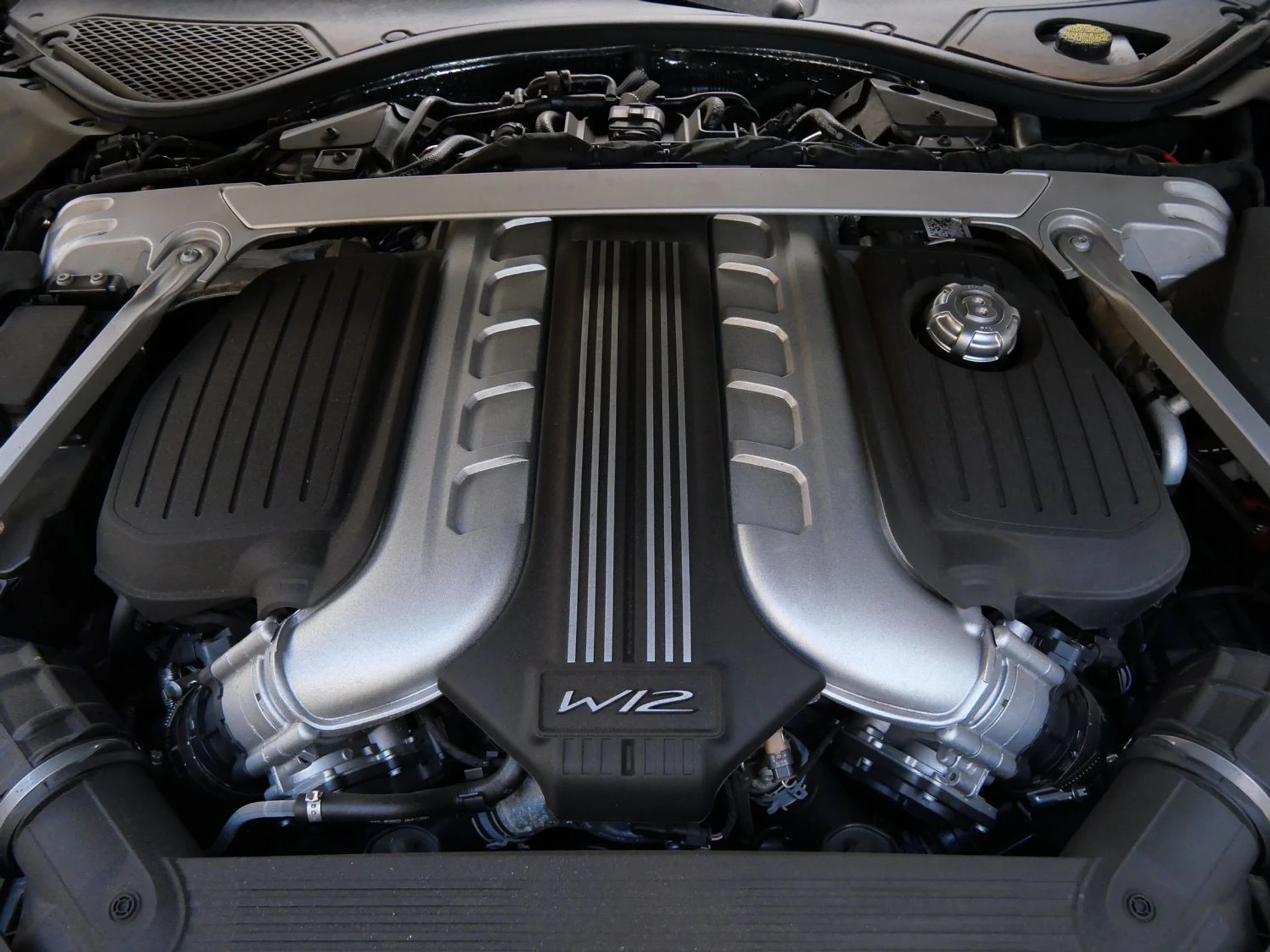 mph026_4095407447_2ae796b73d4f970f428ce130bb0810aex_5d0e478cf4