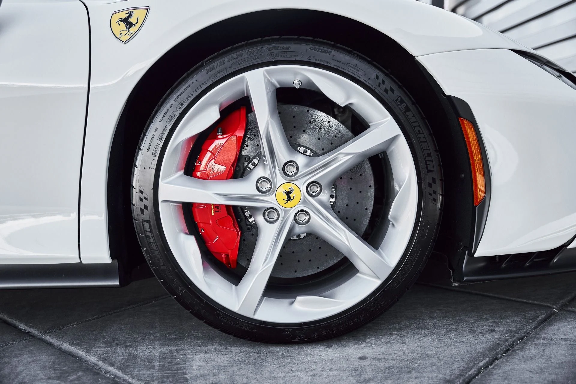 mph026_4097322767_Used_2025_Ferrari_SF_90_Spider_Base_1776876572_528ea9485a