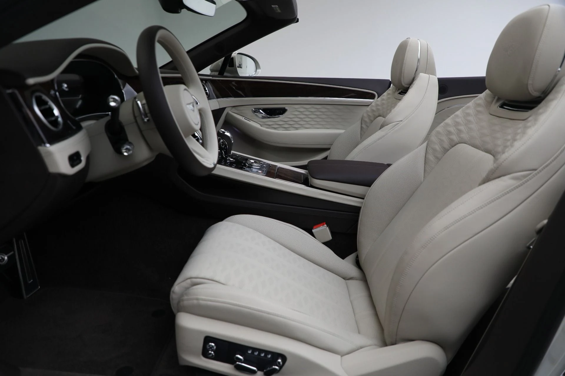 mph026_4103086424_New_2025_Bentley_Continental_GTC_Speed_9acfae0208