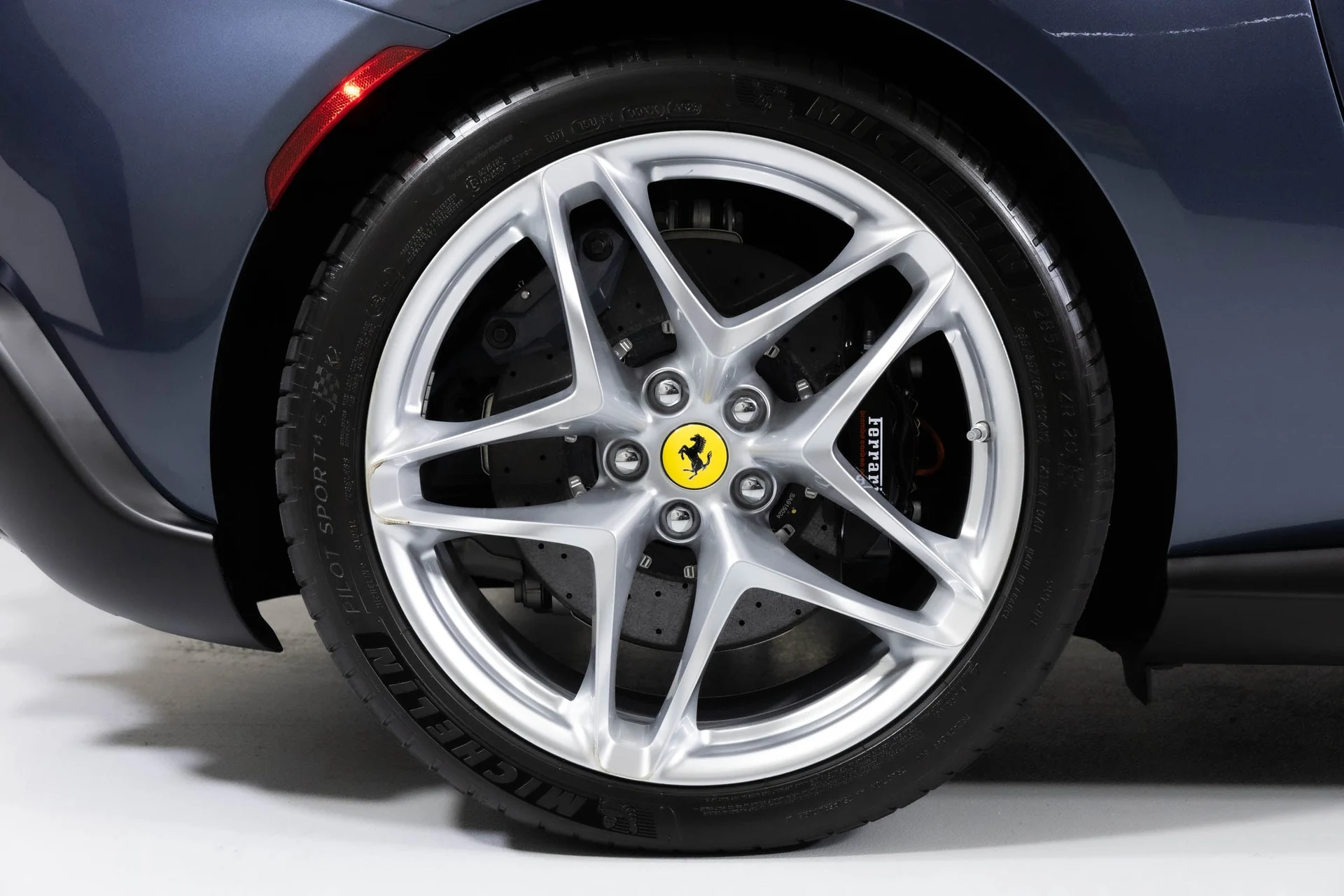 mph026_411168627_77b31721e1b84d869e3614f4adb67981_99daa39a60