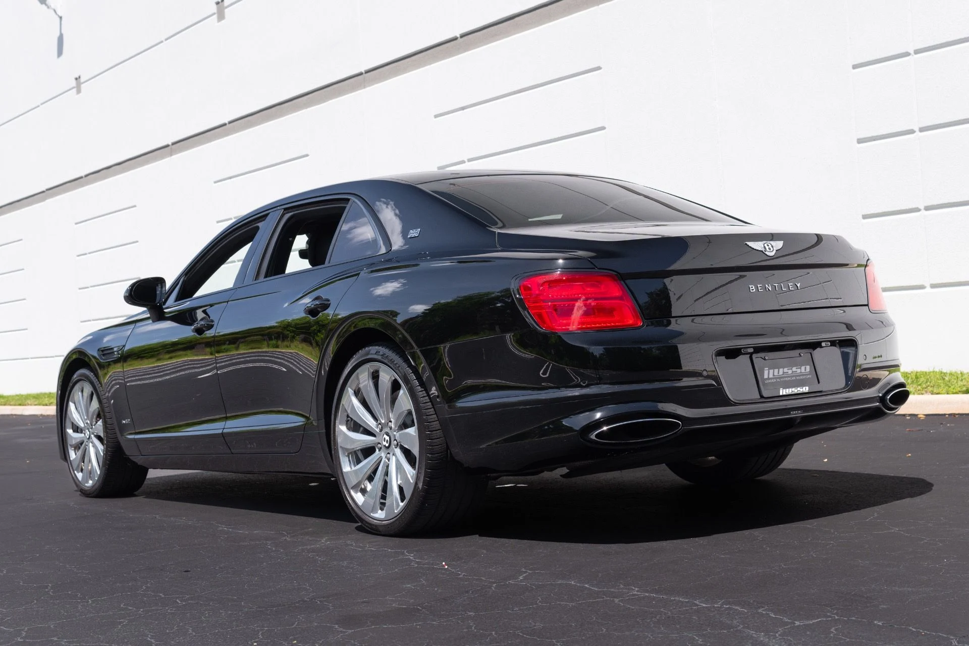 mph026_4118718029_Used_2020_Bentley_Flying_Spur_W12_1780979756_588ec80704