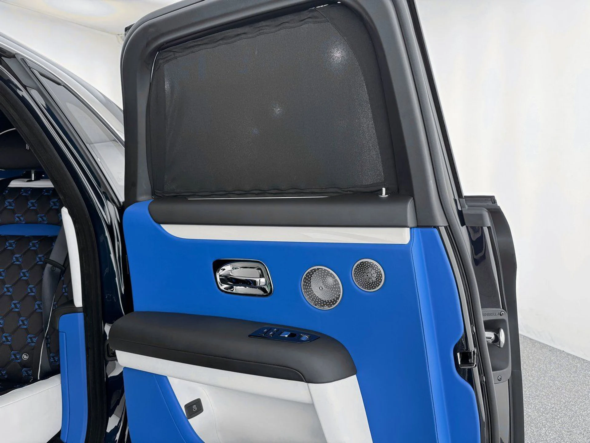 mph026_4121255138_79a5c3317bd93d322cce2cc00cb67d00x_46290f79fd