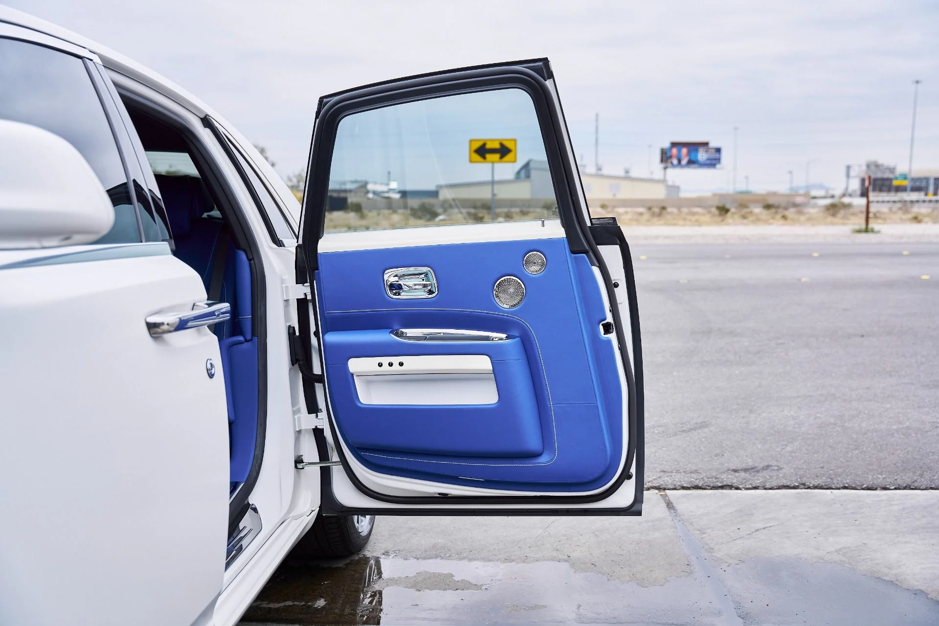 mph026_4121846168_Used_2019_Rolls_Royce_Ghost_Base_1767224266_26b51f96e8