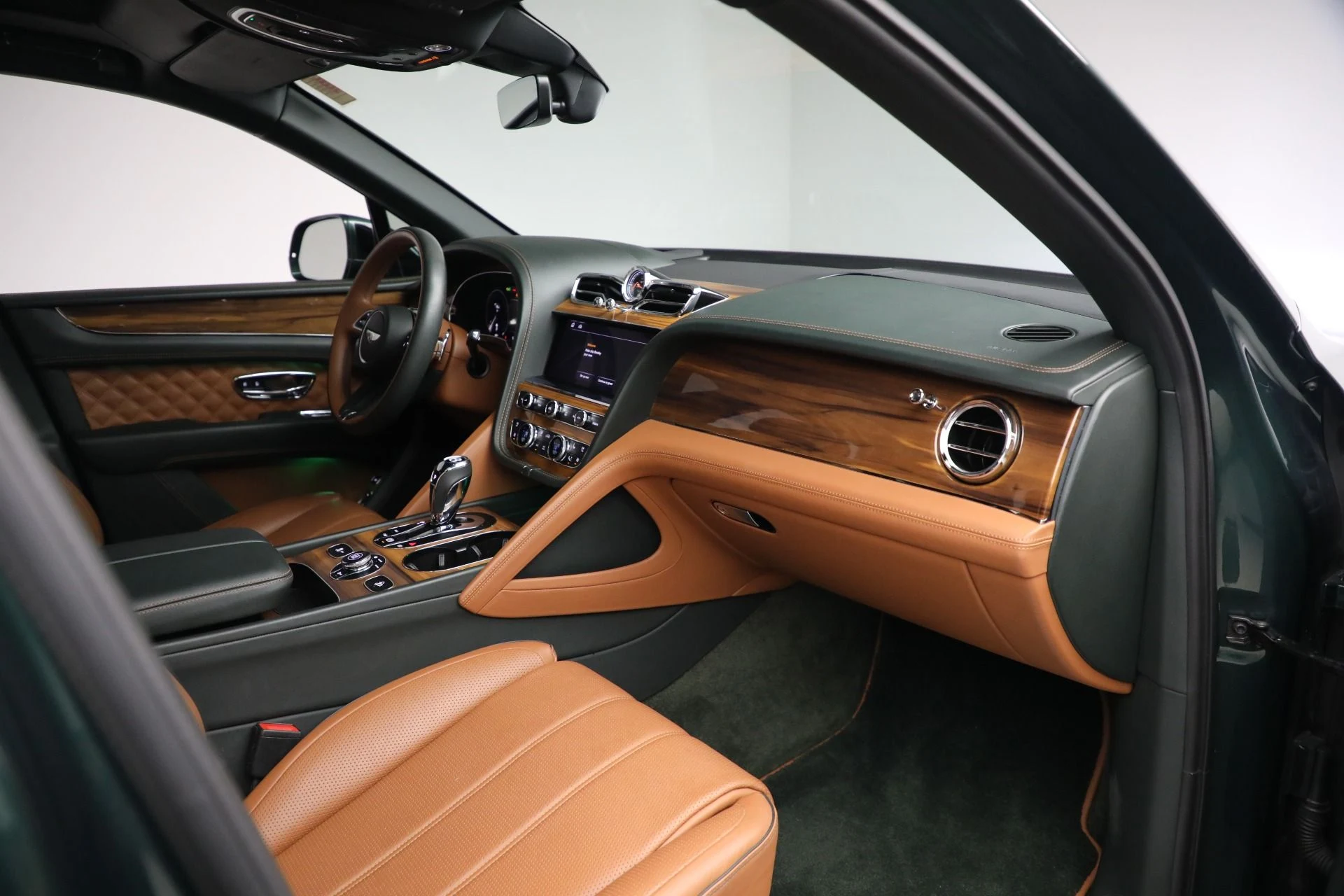 mph026_4125036884_Used_2021_Bentley_Bentayga_V8_380d997eda