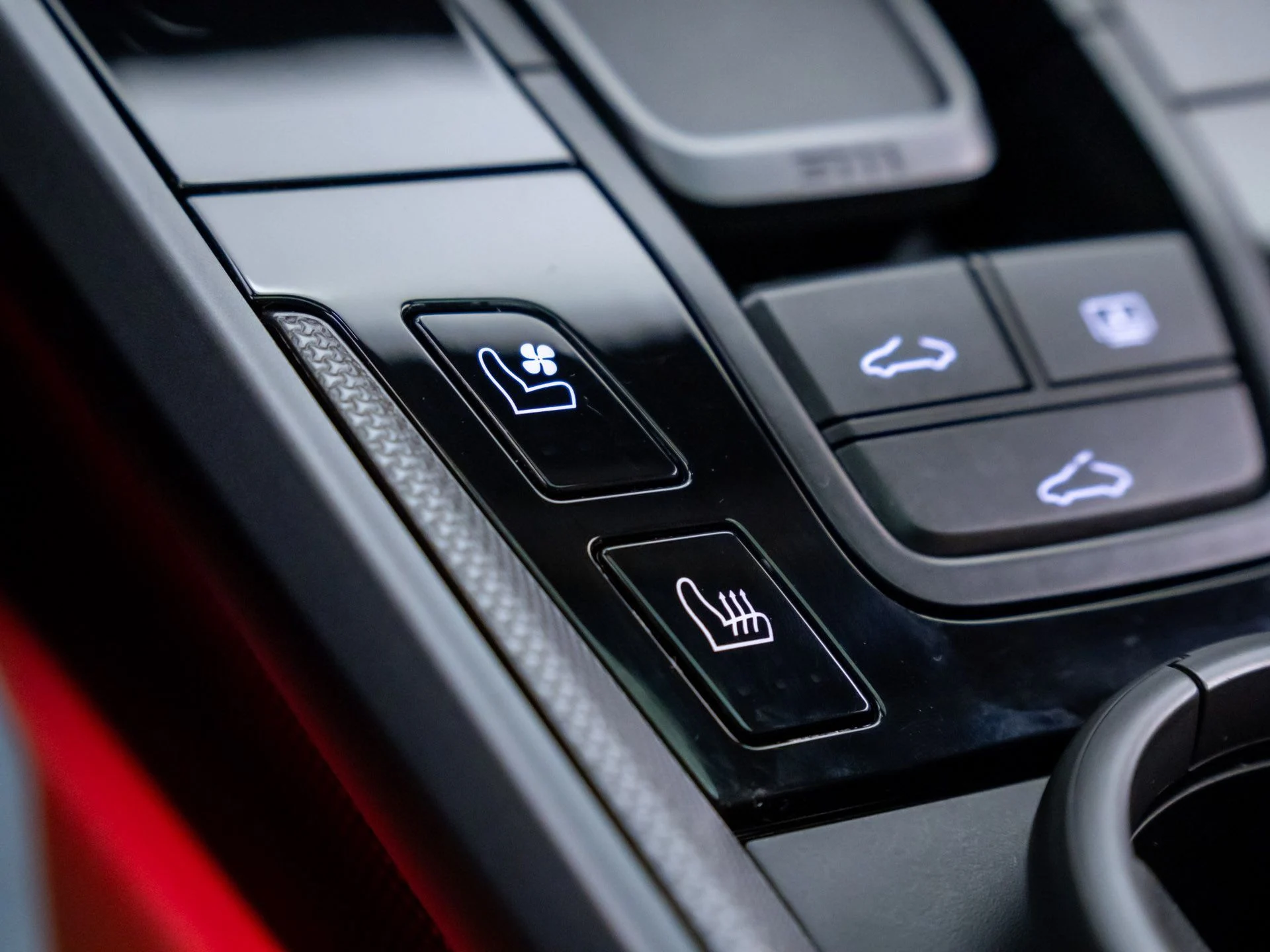 mph026_412585865_e7ff77e51e3ef8e0d6da1ab2e1fbe789x_f6953700f8