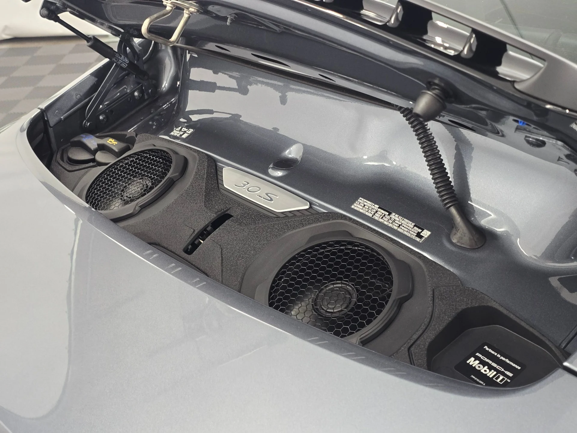 mph026_4130492734_30db95416e9528d98947a670e4b6c2eax_38c2586fc2