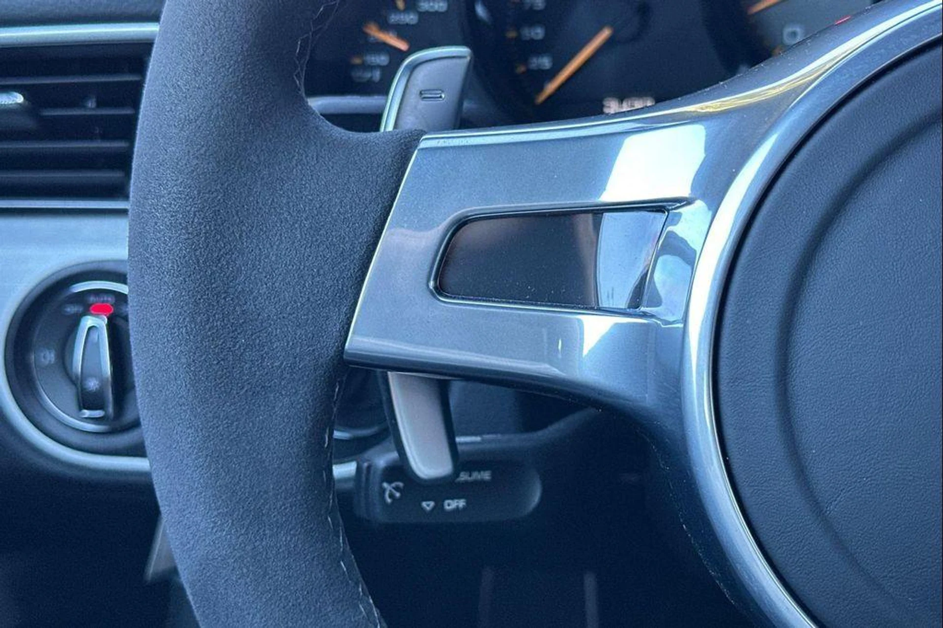 mph026_4131559681_7_MIF_0_Ufgc_IW_4_X_Bx_M_9cri_JASZ_U_4e353e030e