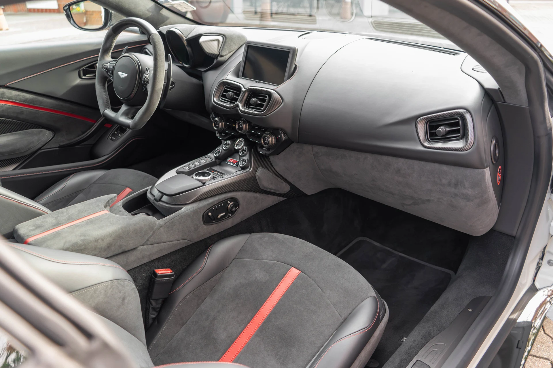 mph026_415703438_27_708ce196b0