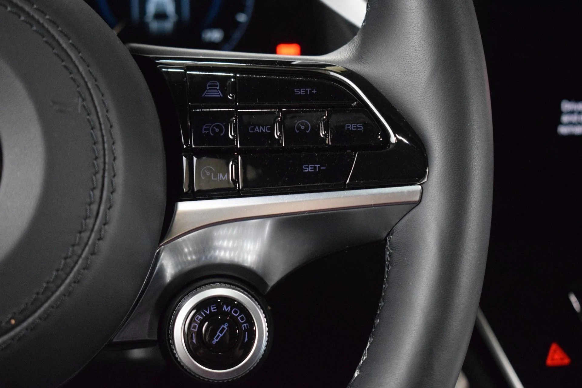 mph026_4159621738_7ac4a8ae17f7073fb7e0c023d7eb19d2x_f1791f16d2