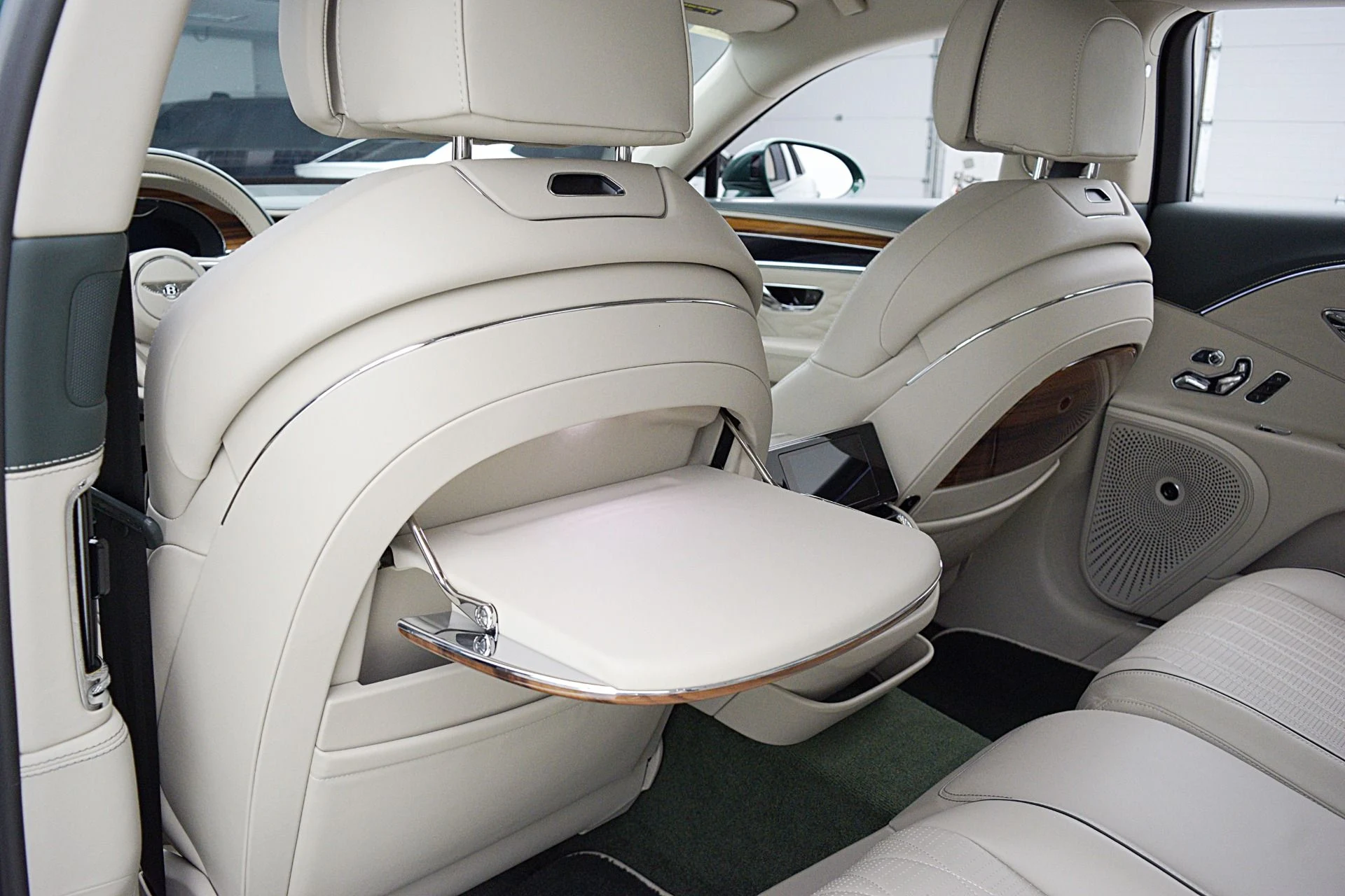 mph026_4161380849_Used_2022_Bentley_Flying_Spur_V8_6e135b011c