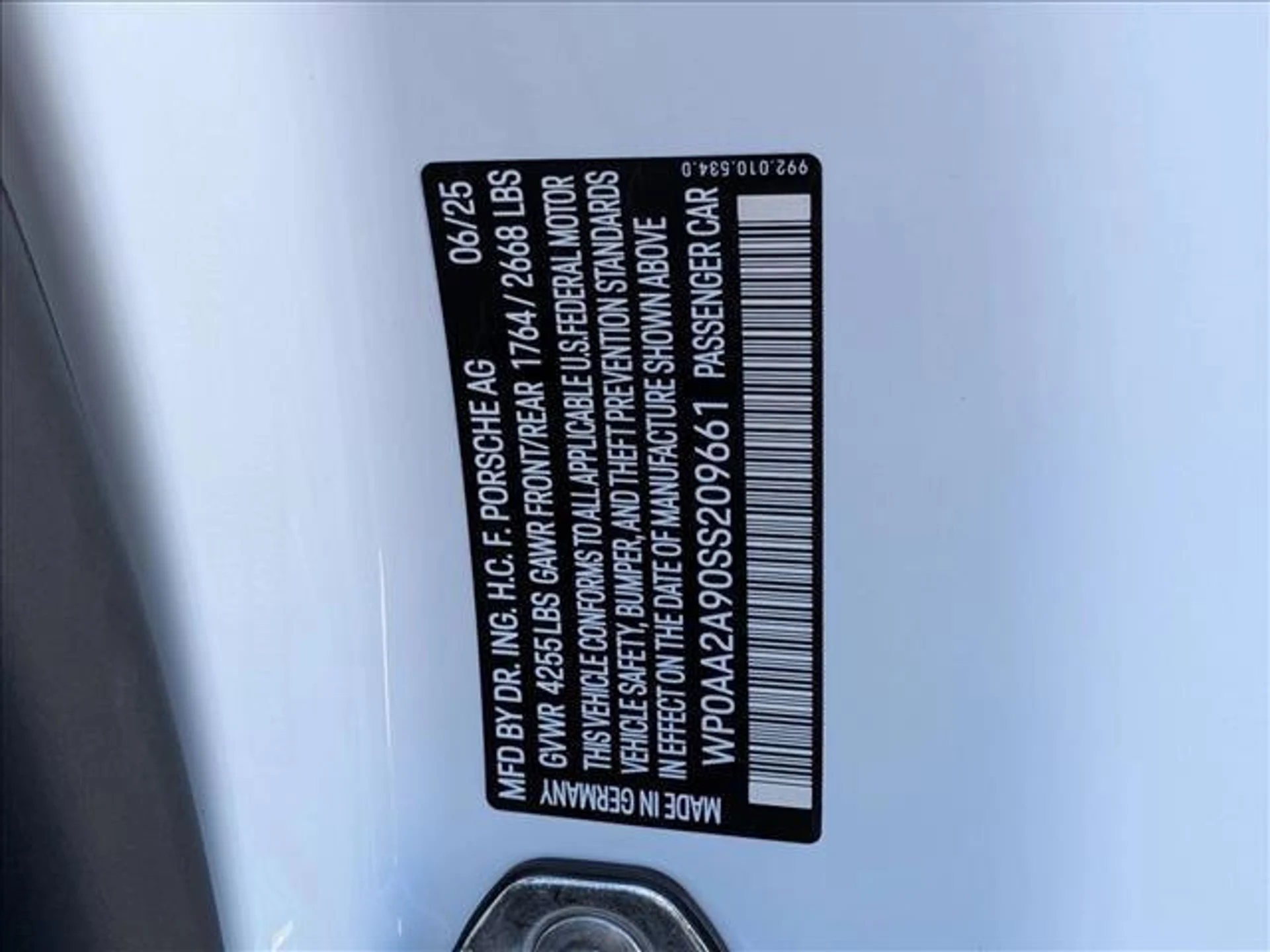 mph026_4164097868_vz_G0qe_JX_4q_C7o8l0z4v_I_Hr_U_Be_O8_1758b6186d