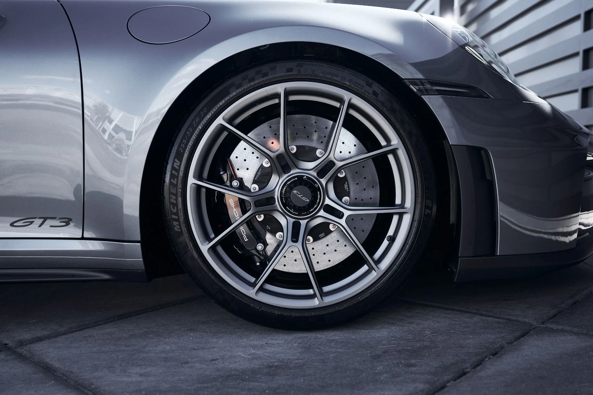 mph026_4165537715_Used_2025_Porsche_911_GT_3_1760569994_2f1104df1a