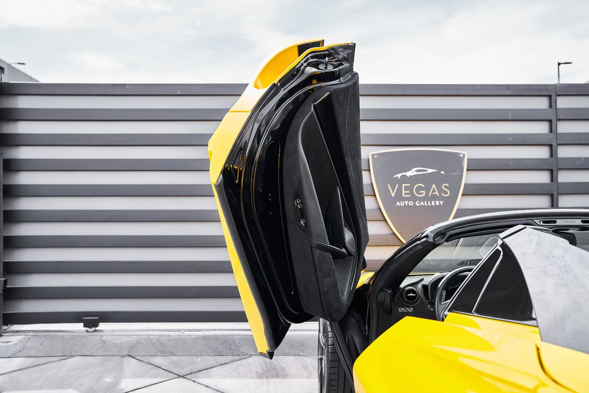 mph026_4169668108_Used_2021_Mc_Laren_720_S_1775521526_ab644581e4