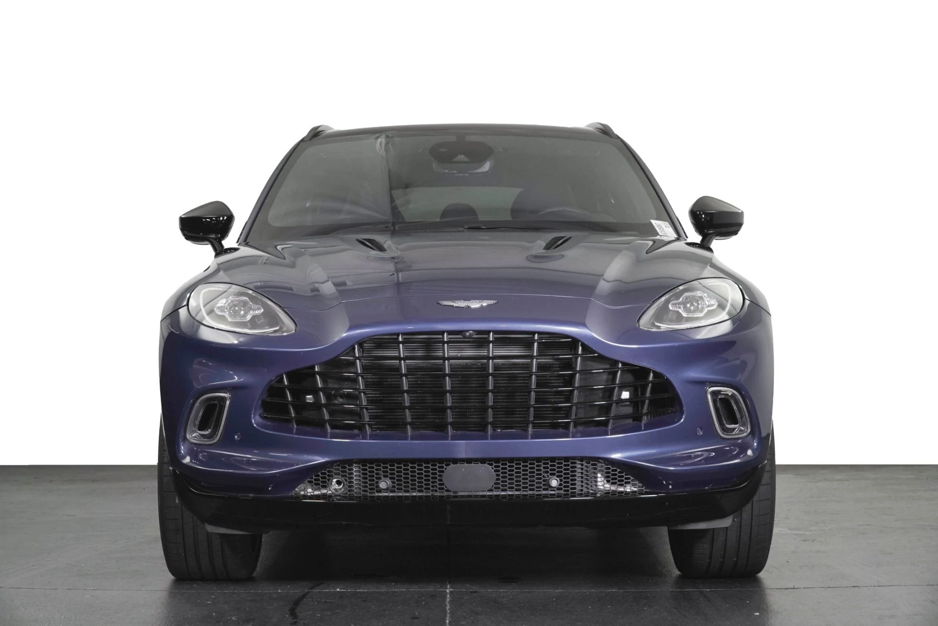 mph026_4172461808_Used_2022_Aston_Martin_DBX_1781165233_aeeec3ea5e