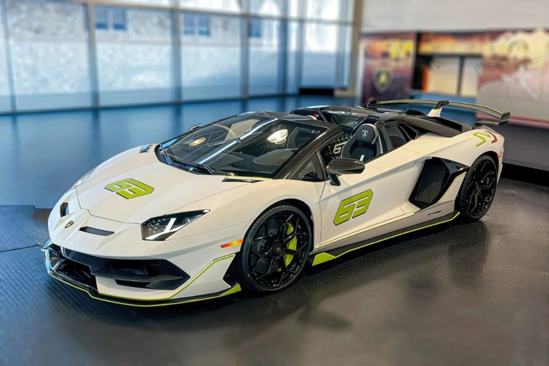 mph026_417836211_Used_2021_Lamborghini_Aventador_LP_770_4_SVJ_1765888248_e0d9198af6