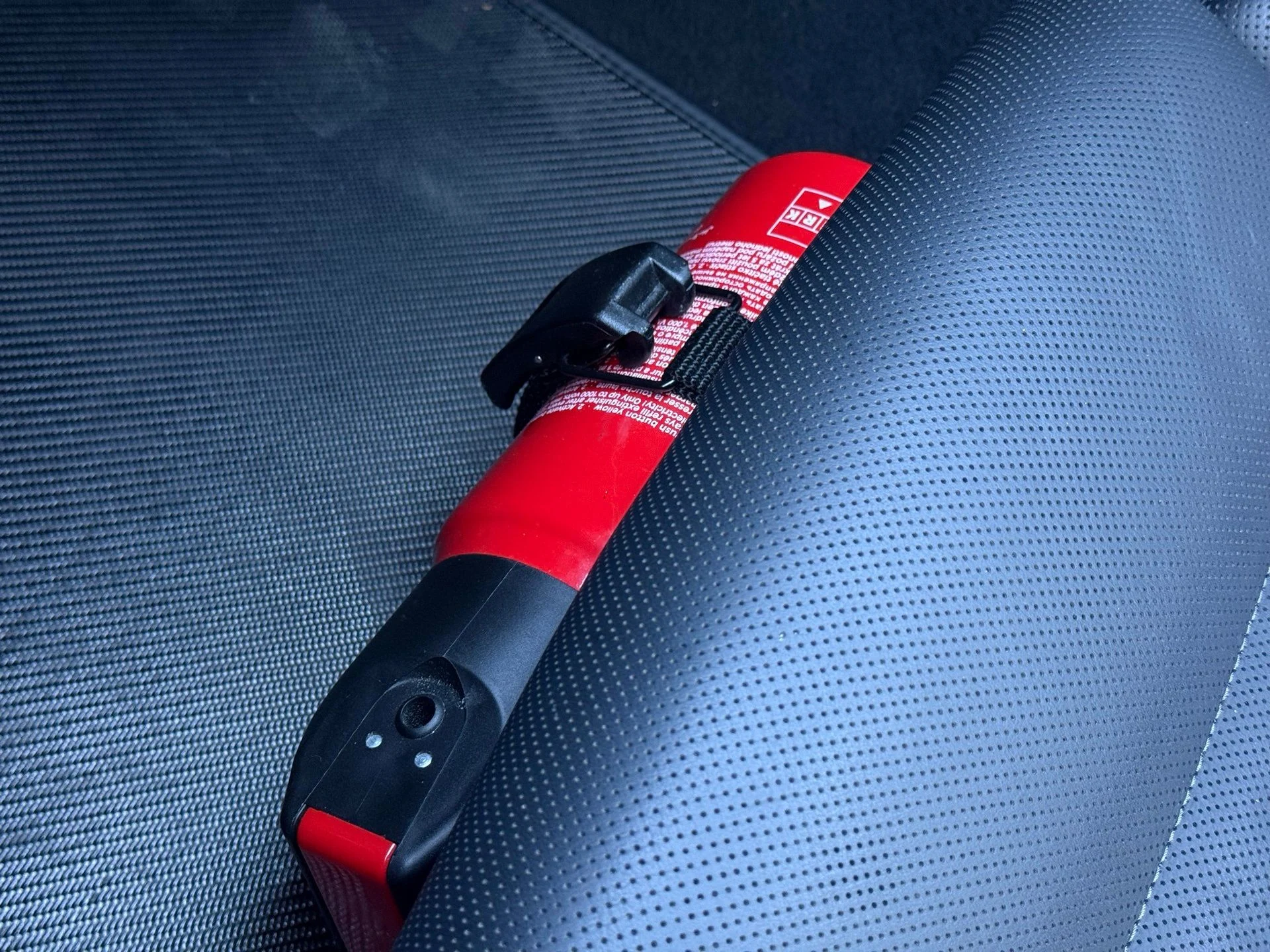 mph026_4181534199_6b8dcae44ecd017f933a6d735220af93_37fe23e1c9