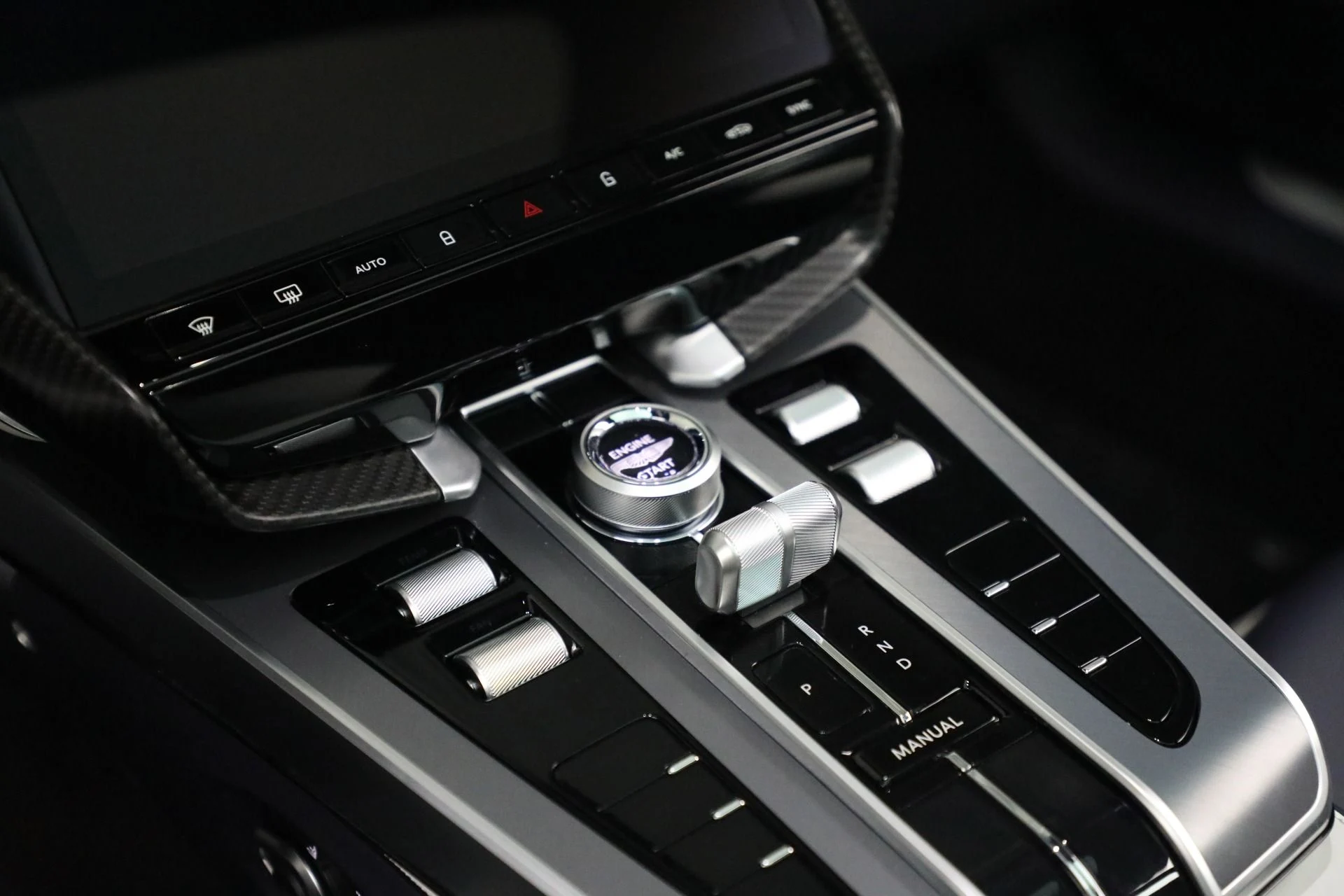 mph026_4189916514_New_2025_Aston_Martin_Vanquish_1735676879_64a8593a3a