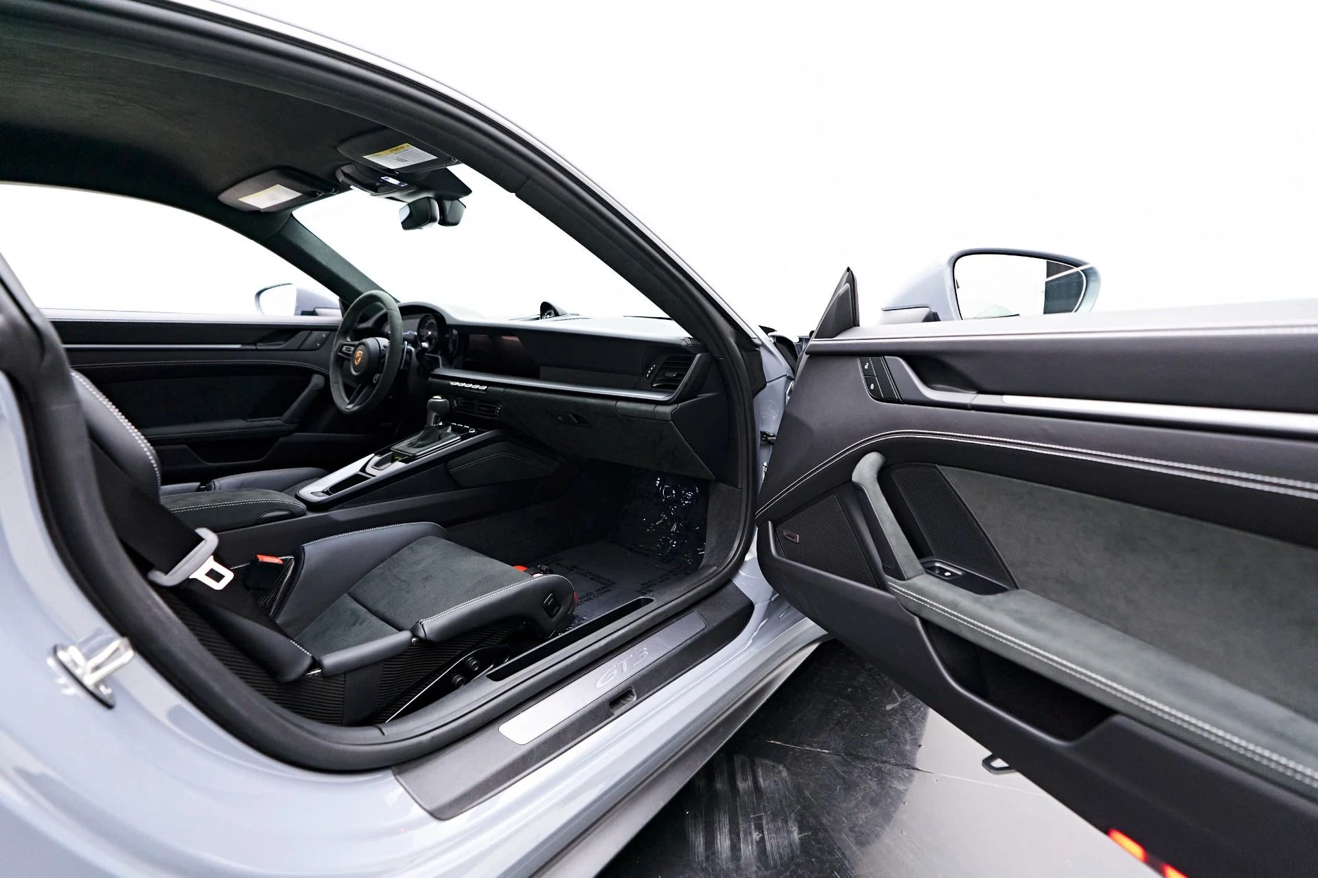 mph026_4203181931_Used_2023_Porsche_911_GT_3_1723305784_d70c836a36